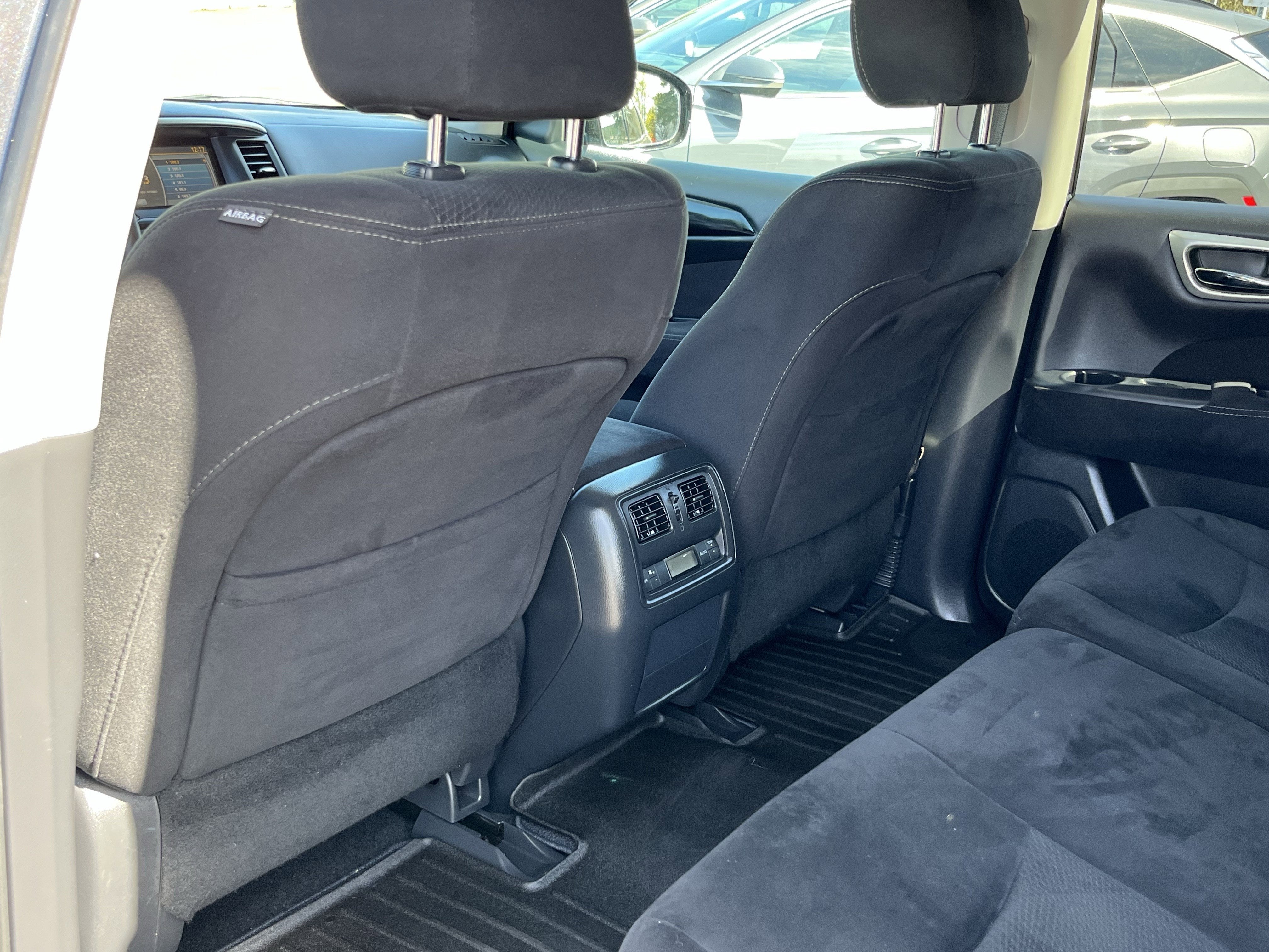 2014 Nissan Pathfinder SV