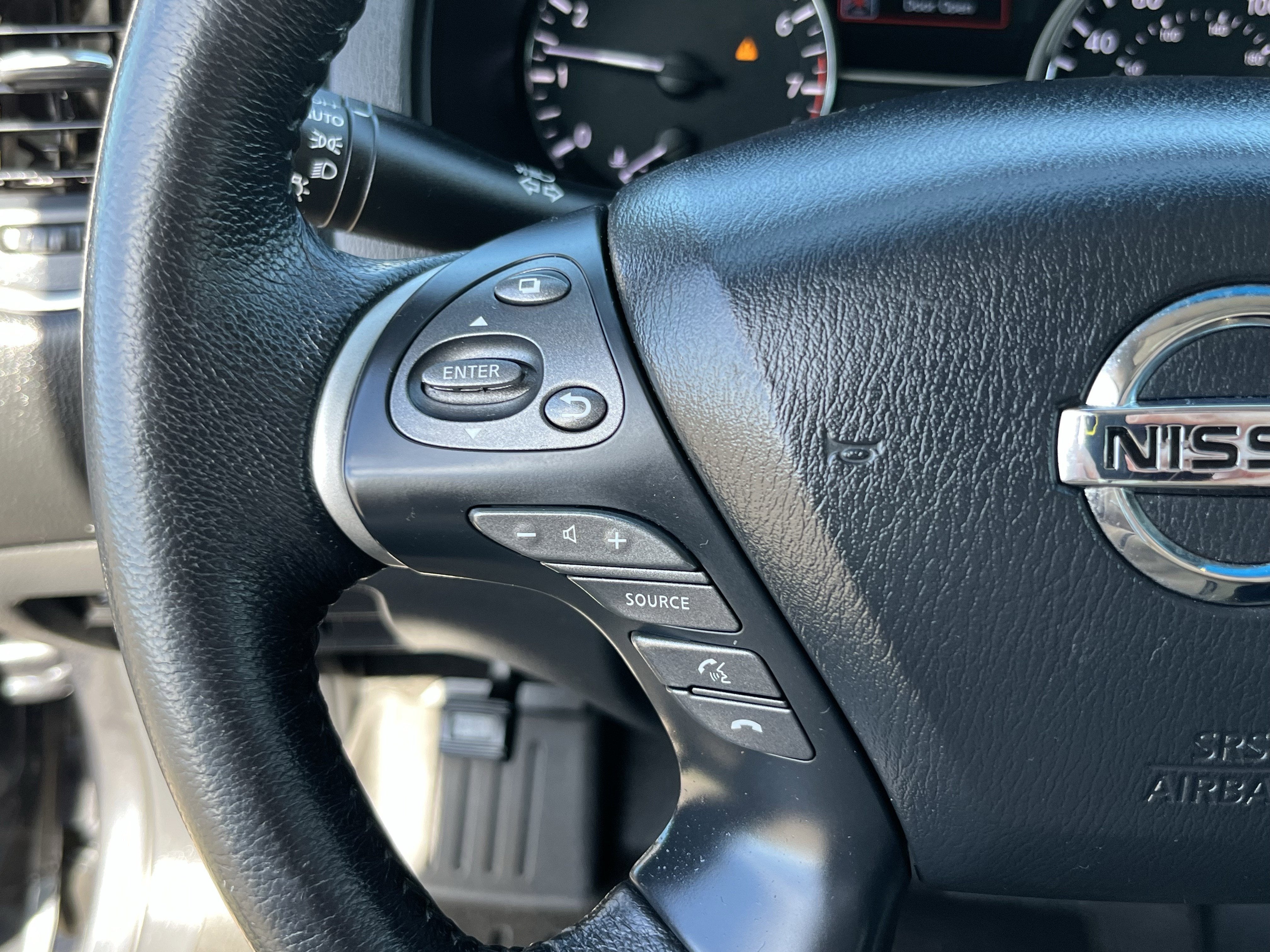 2014 Nissan Pathfinder SV