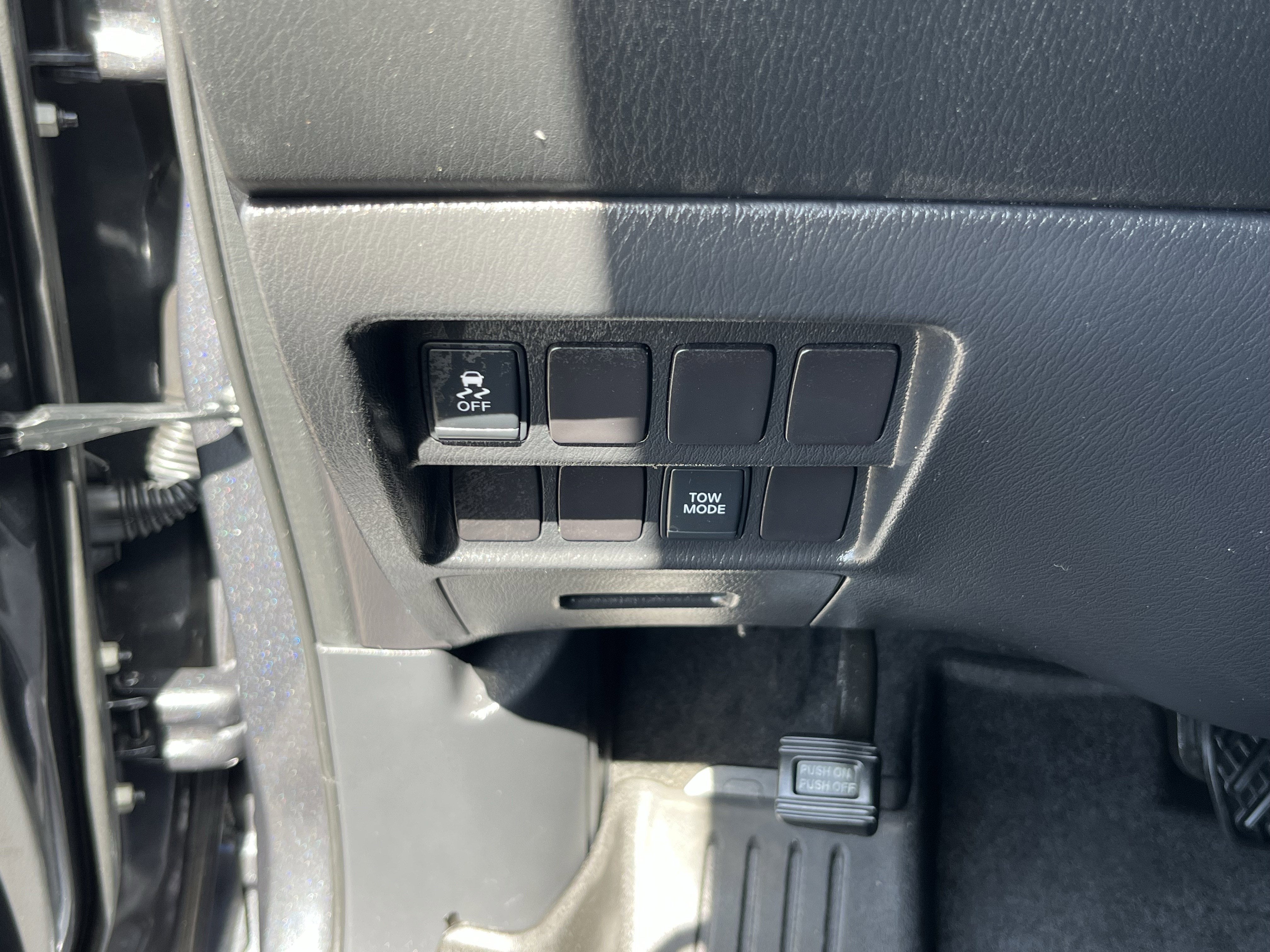 2014 Nissan Pathfinder SV