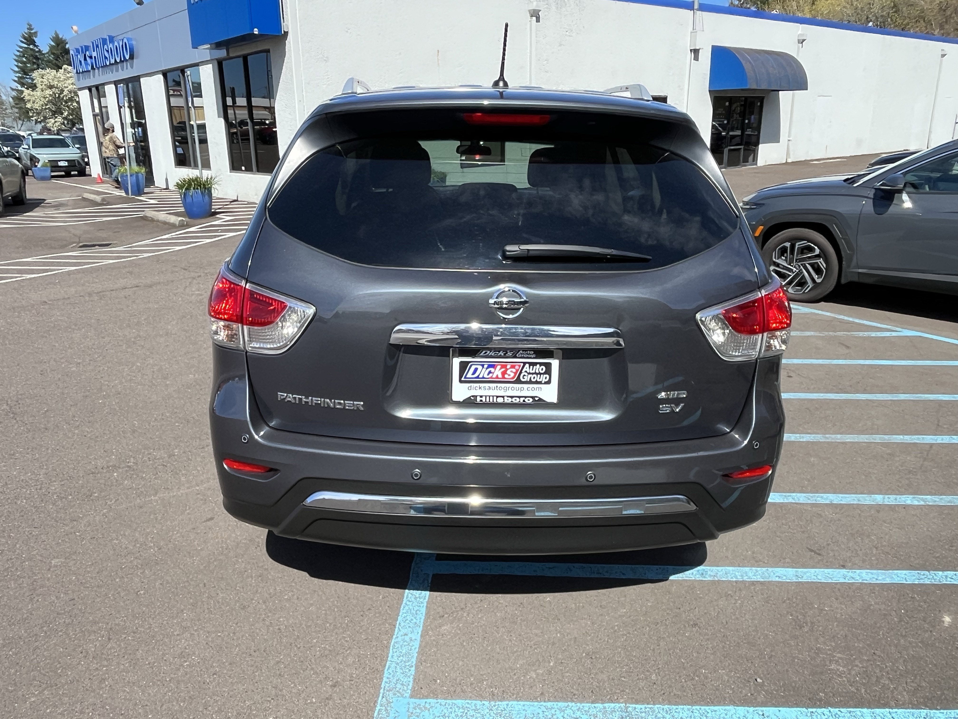 2014 Nissan Pathfinder SV