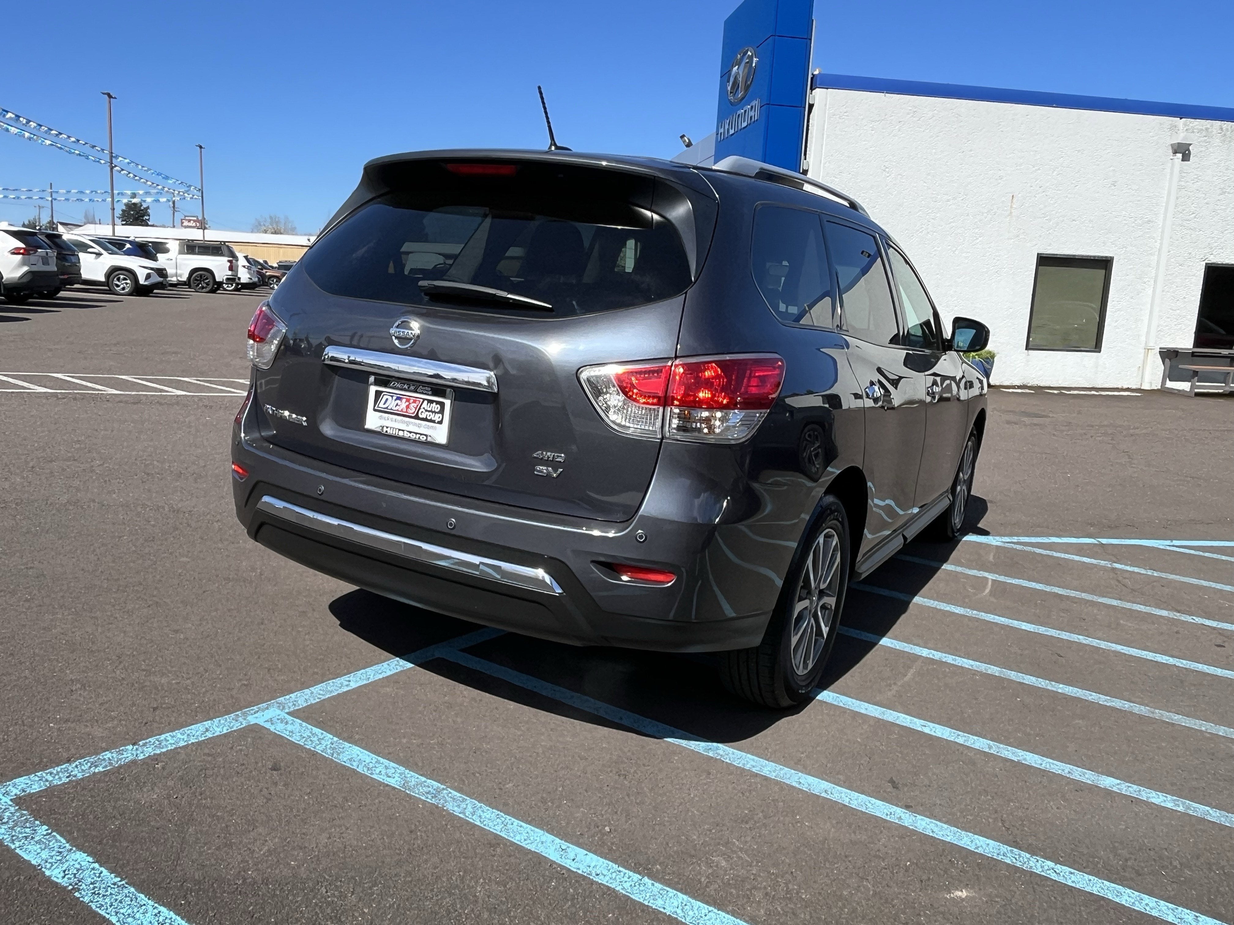 2014 Nissan Pathfinder SV