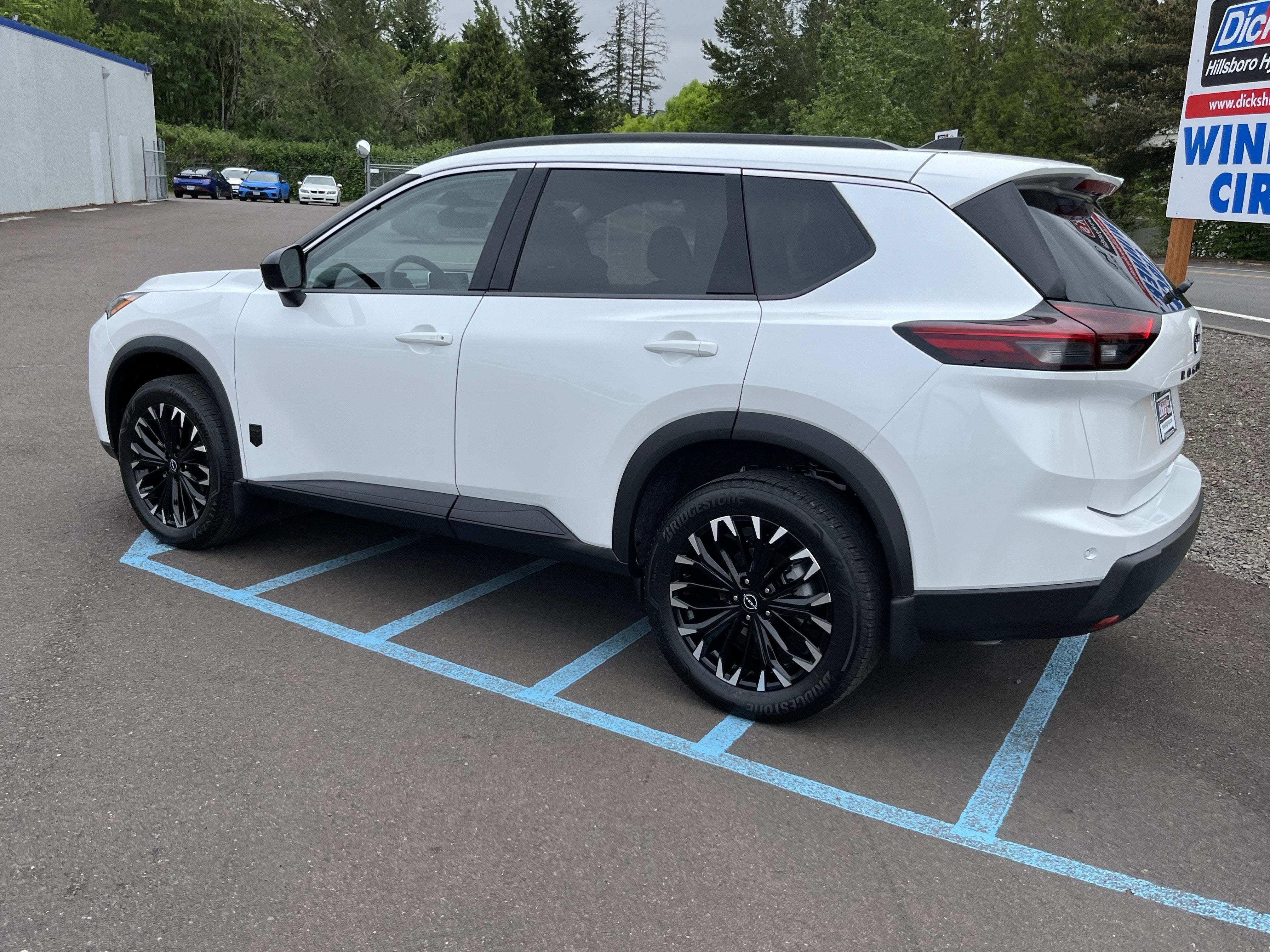 2026 Nissan Rogue Dark Armor