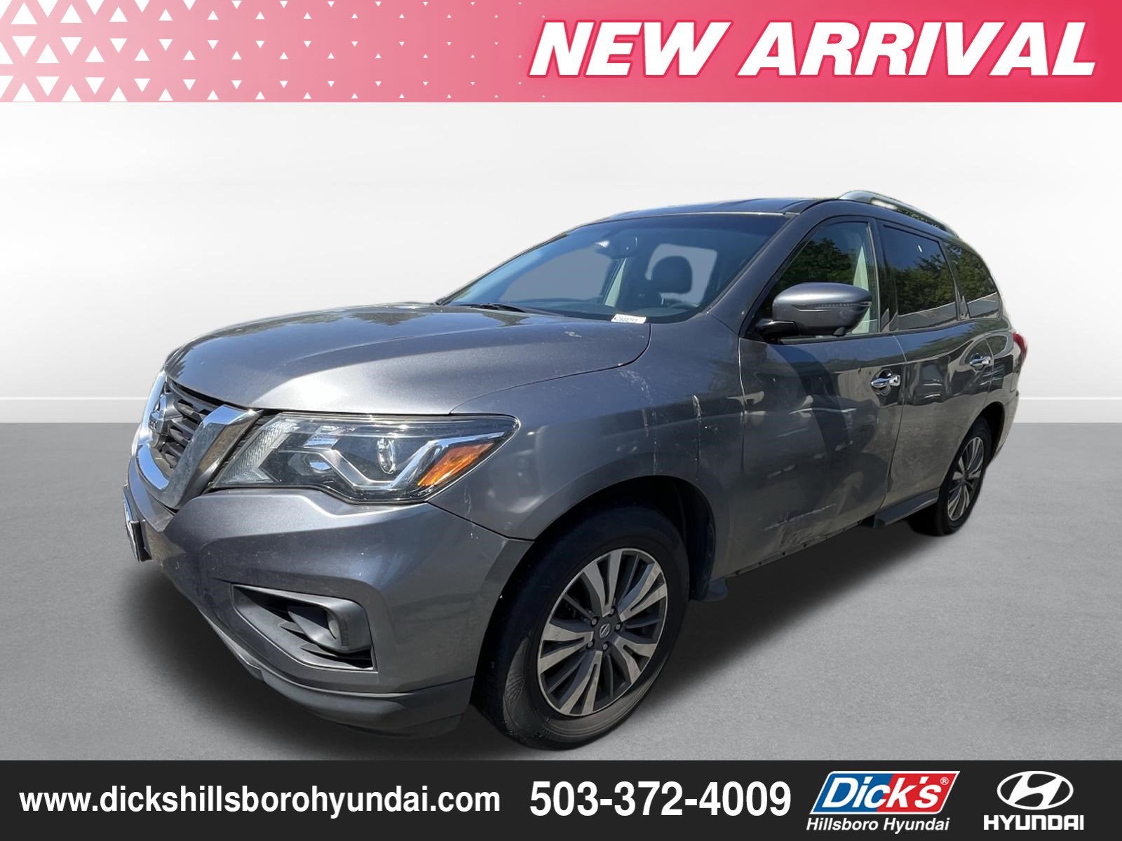 2019 Nissan Pathfinder SL 4WD's photo