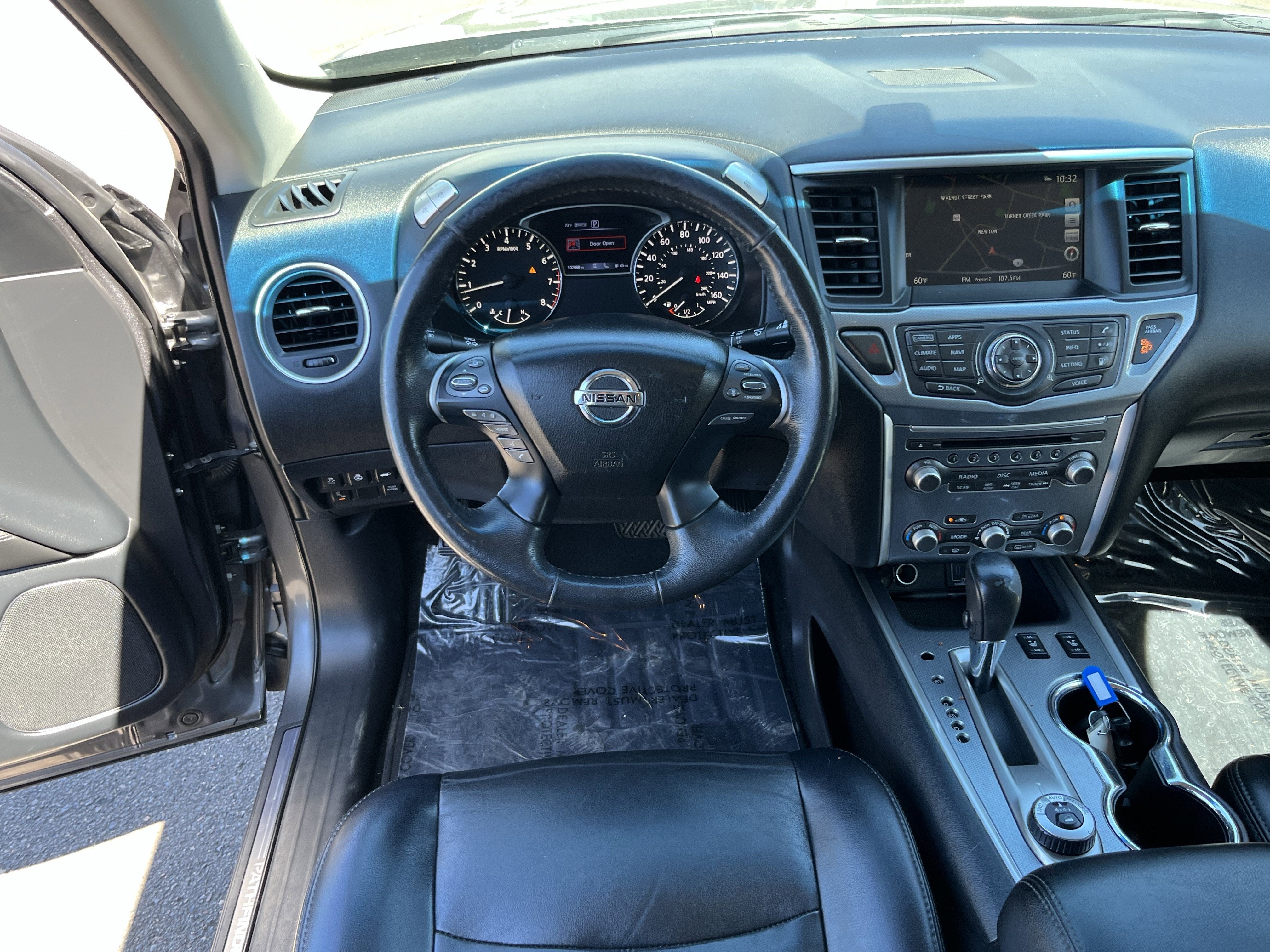 2019 Nissan Pathfinder SL