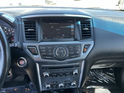 2019 Nissan Pathfinder SL