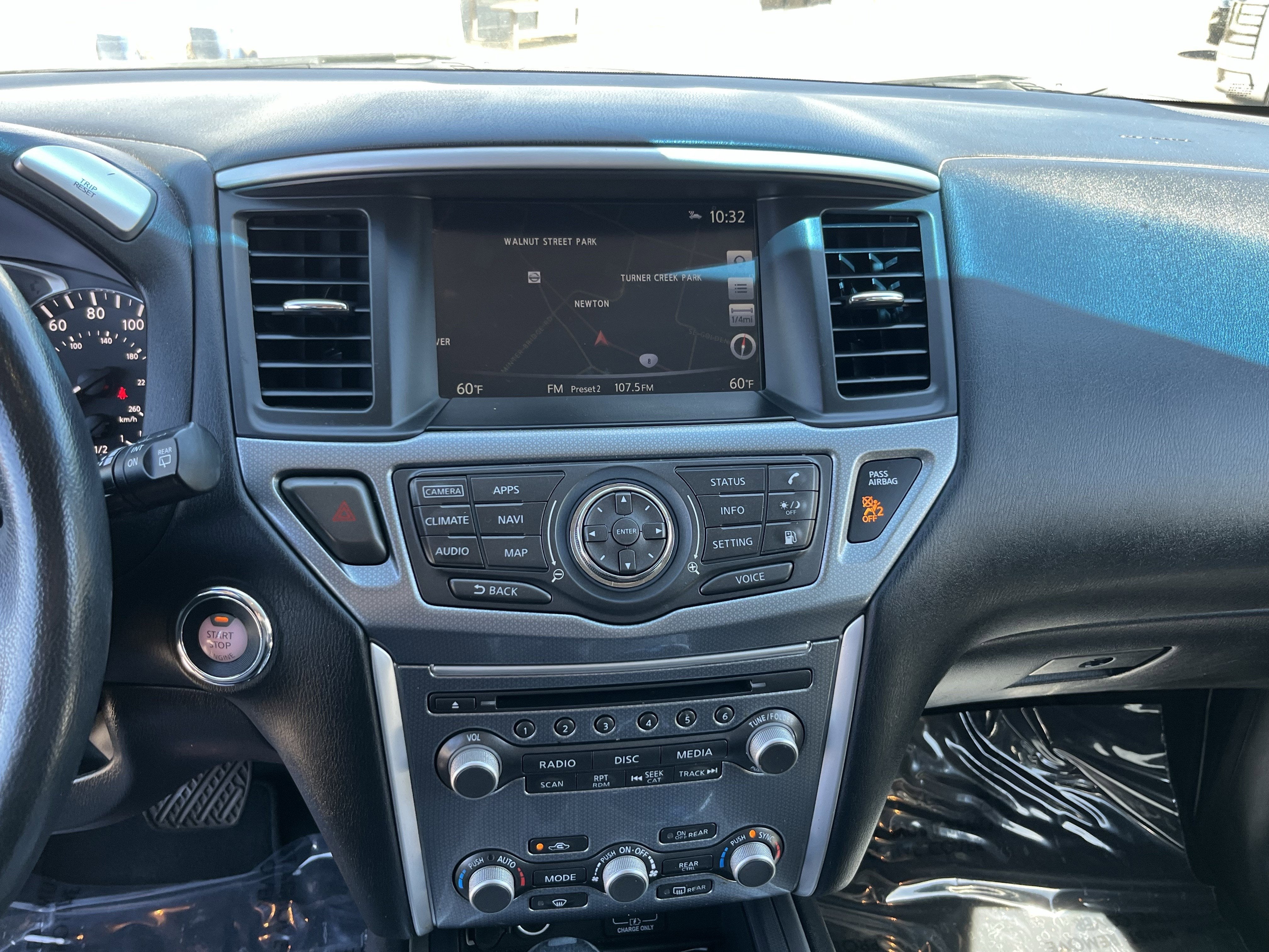 2019 Nissan Pathfinder SL