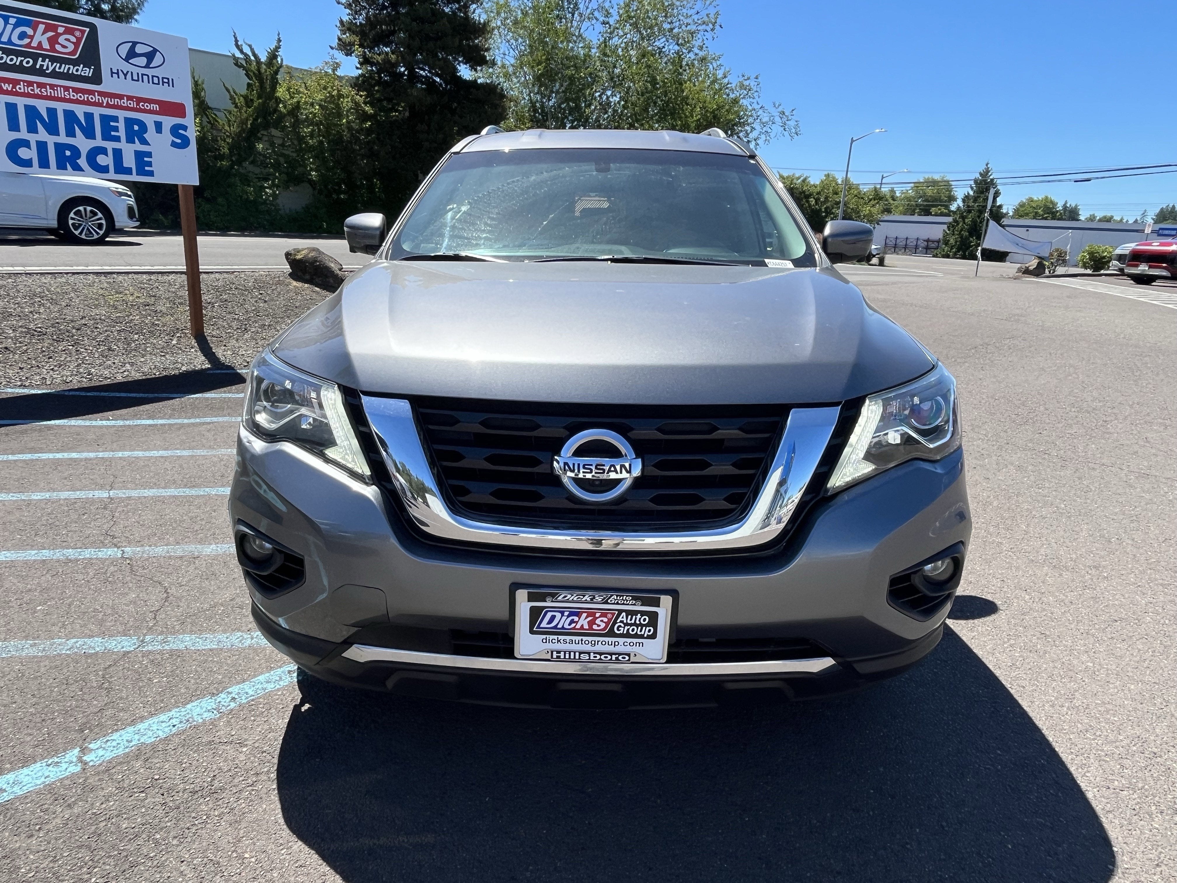 2019 Nissan Pathfinder SL