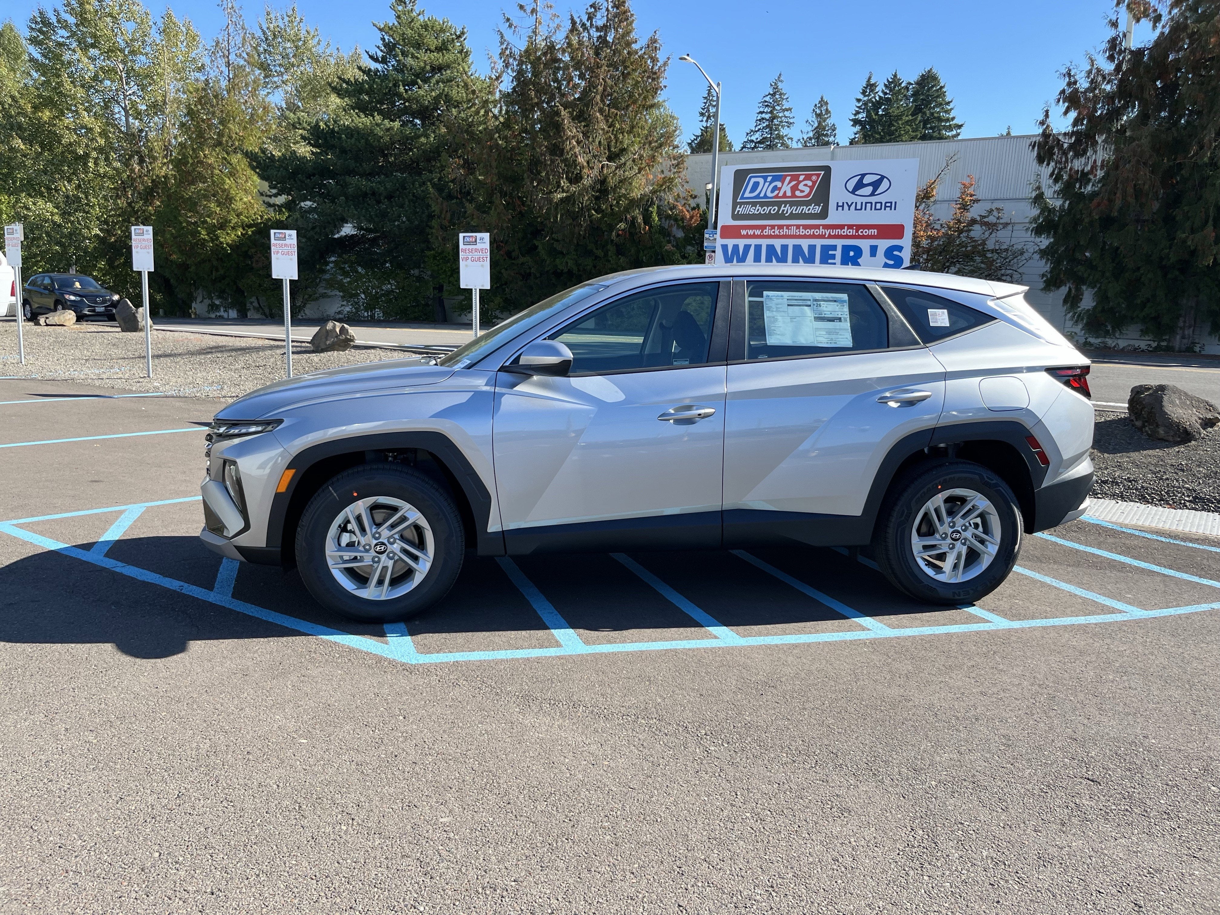 2026 Hyundai TUCSON SE