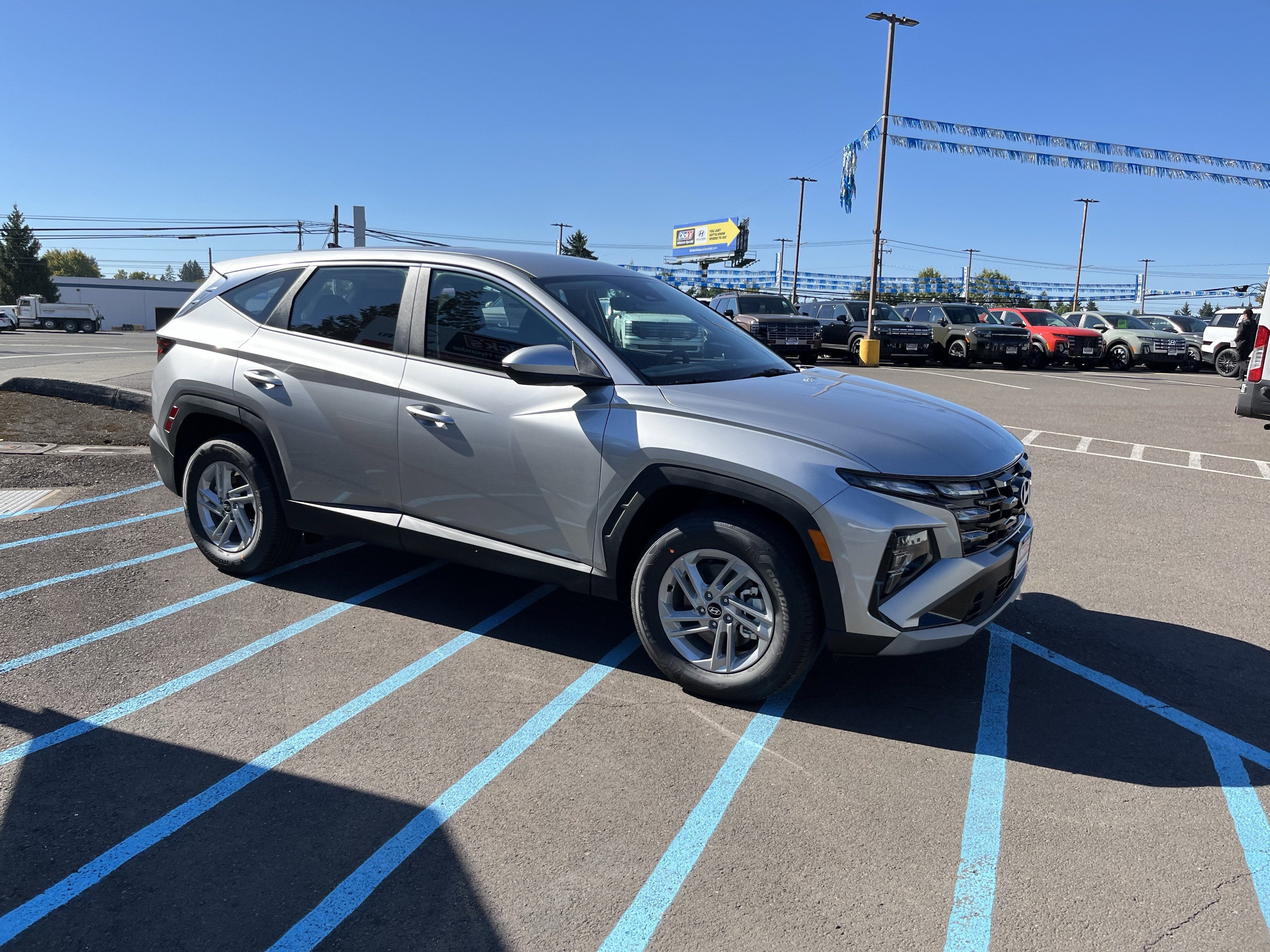 2026 Hyundai TUCSON SE