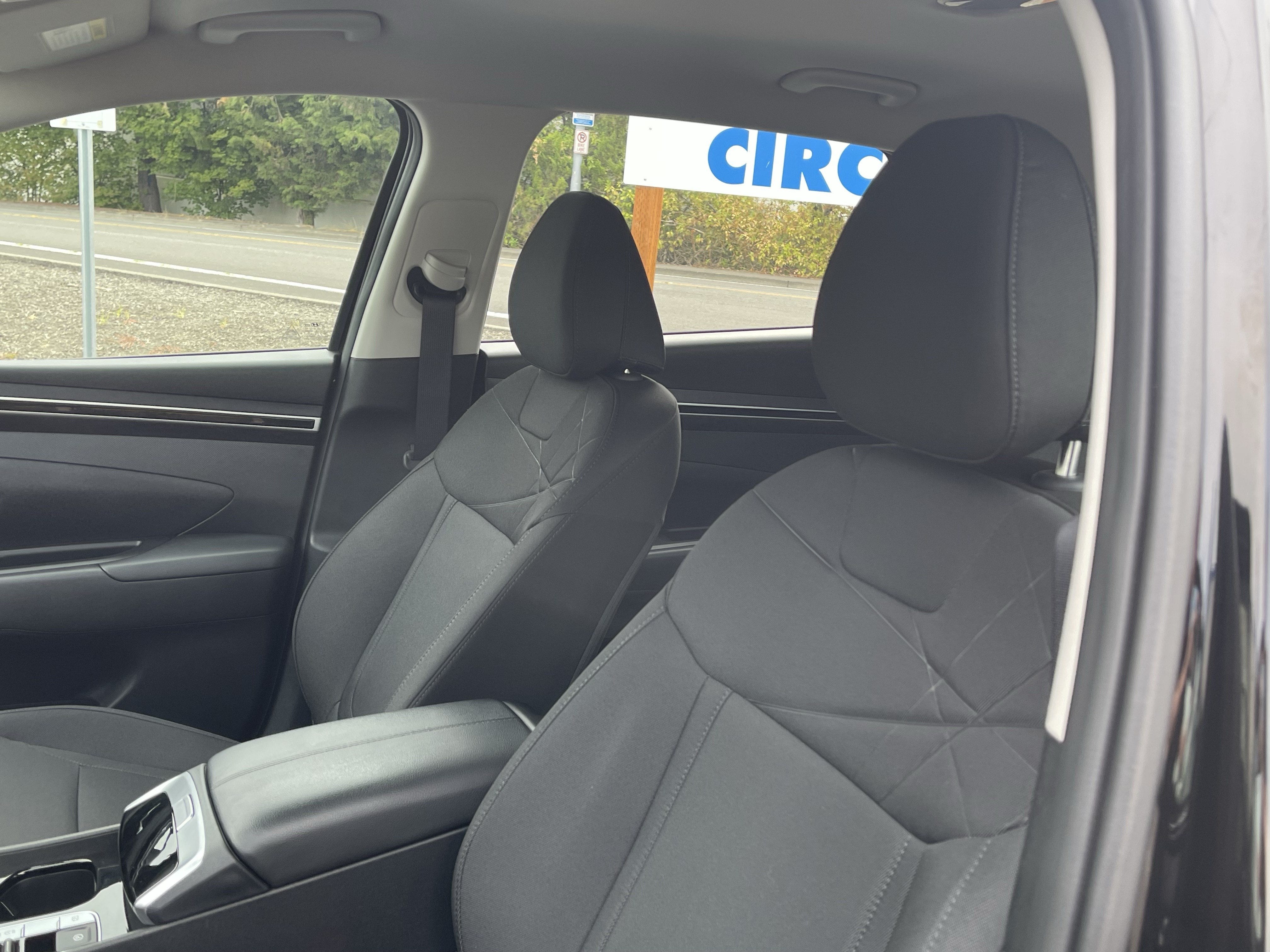2024 Hyundai TUCSON SE