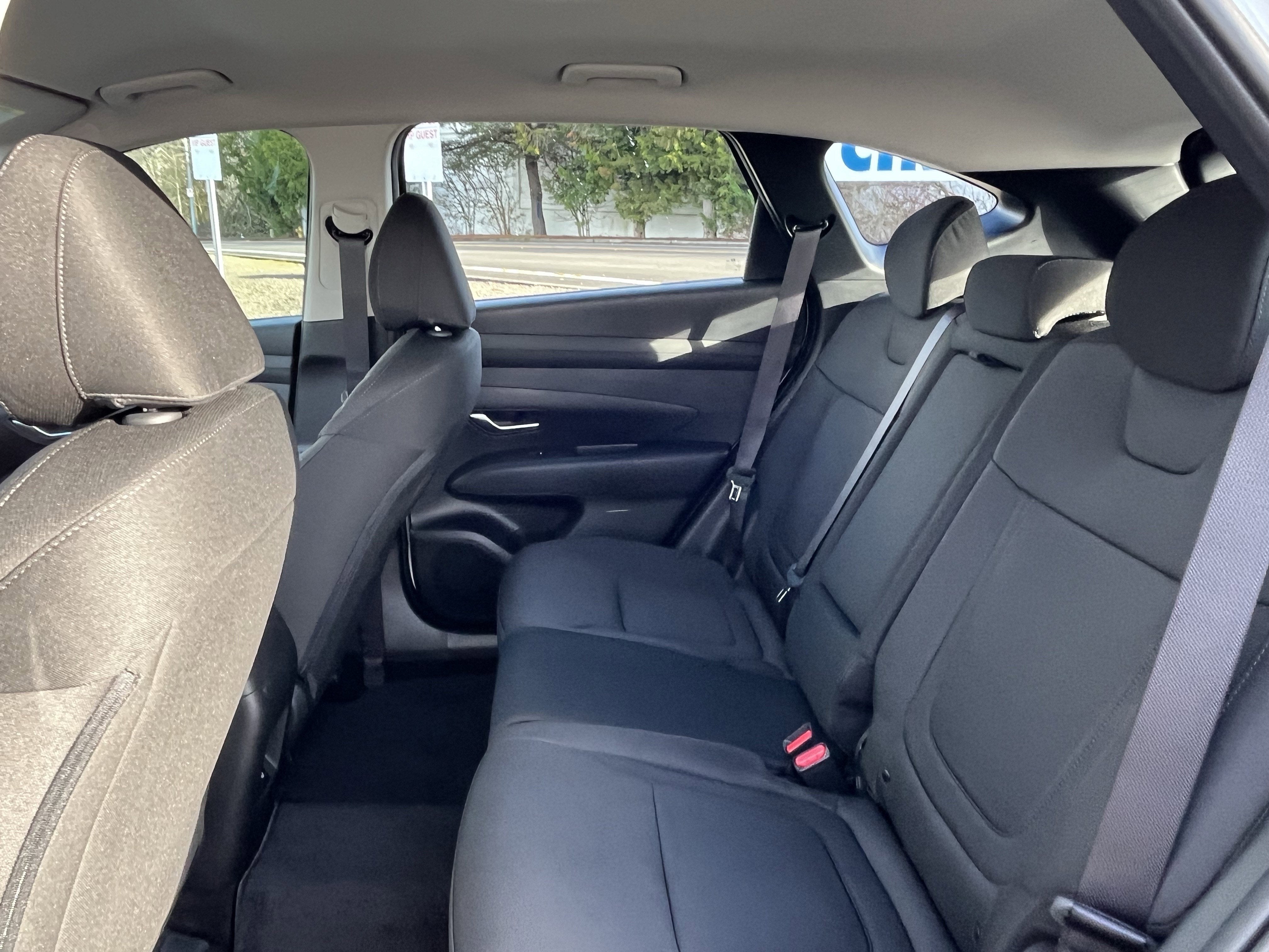 2026 Hyundai TUCSON SE