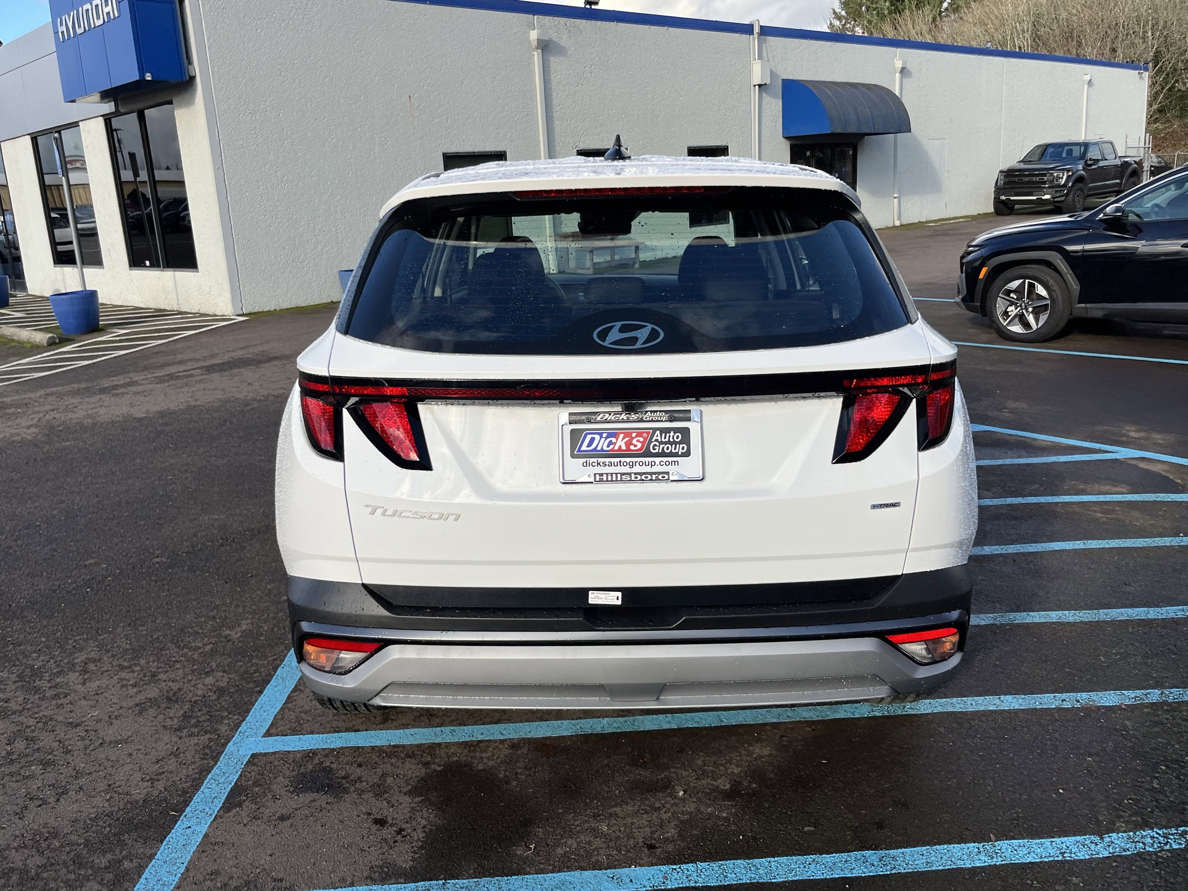 2026 Hyundai TUCSON SE