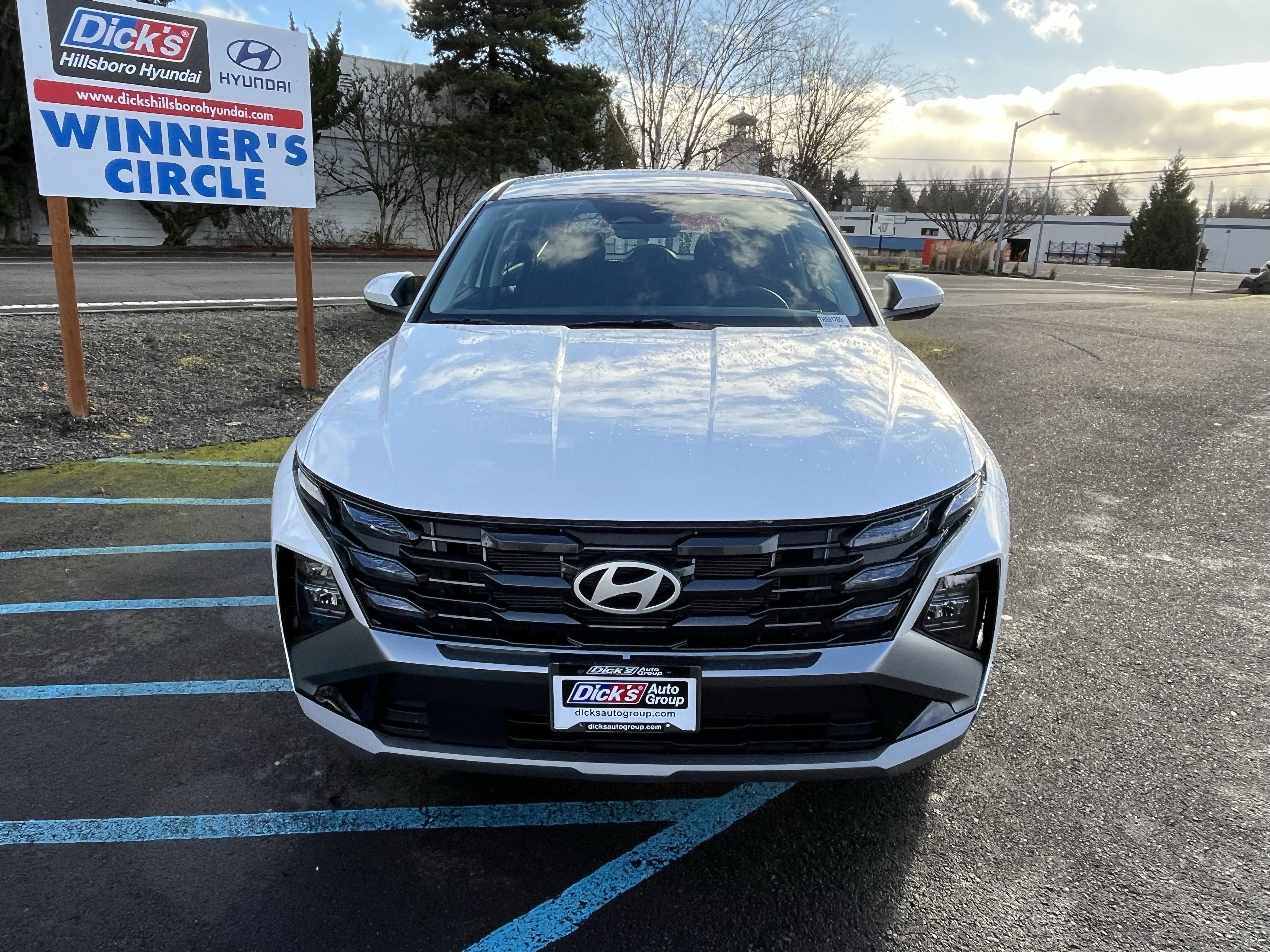 2026 Hyundai TUCSON SE