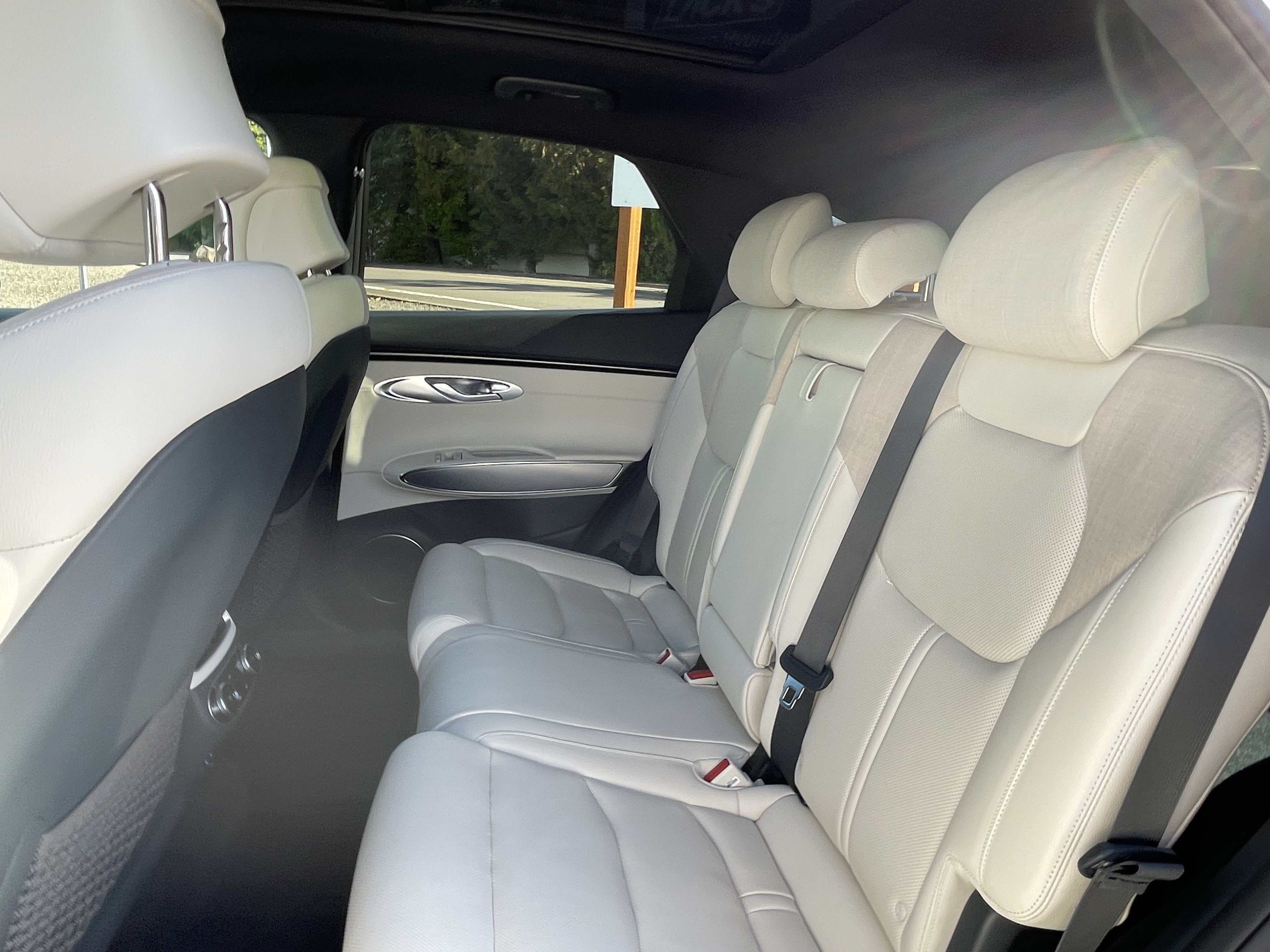2025 Genesis Electrified GV70 Advanced