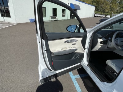 2025 Genesis Electrified GV70 Advanced