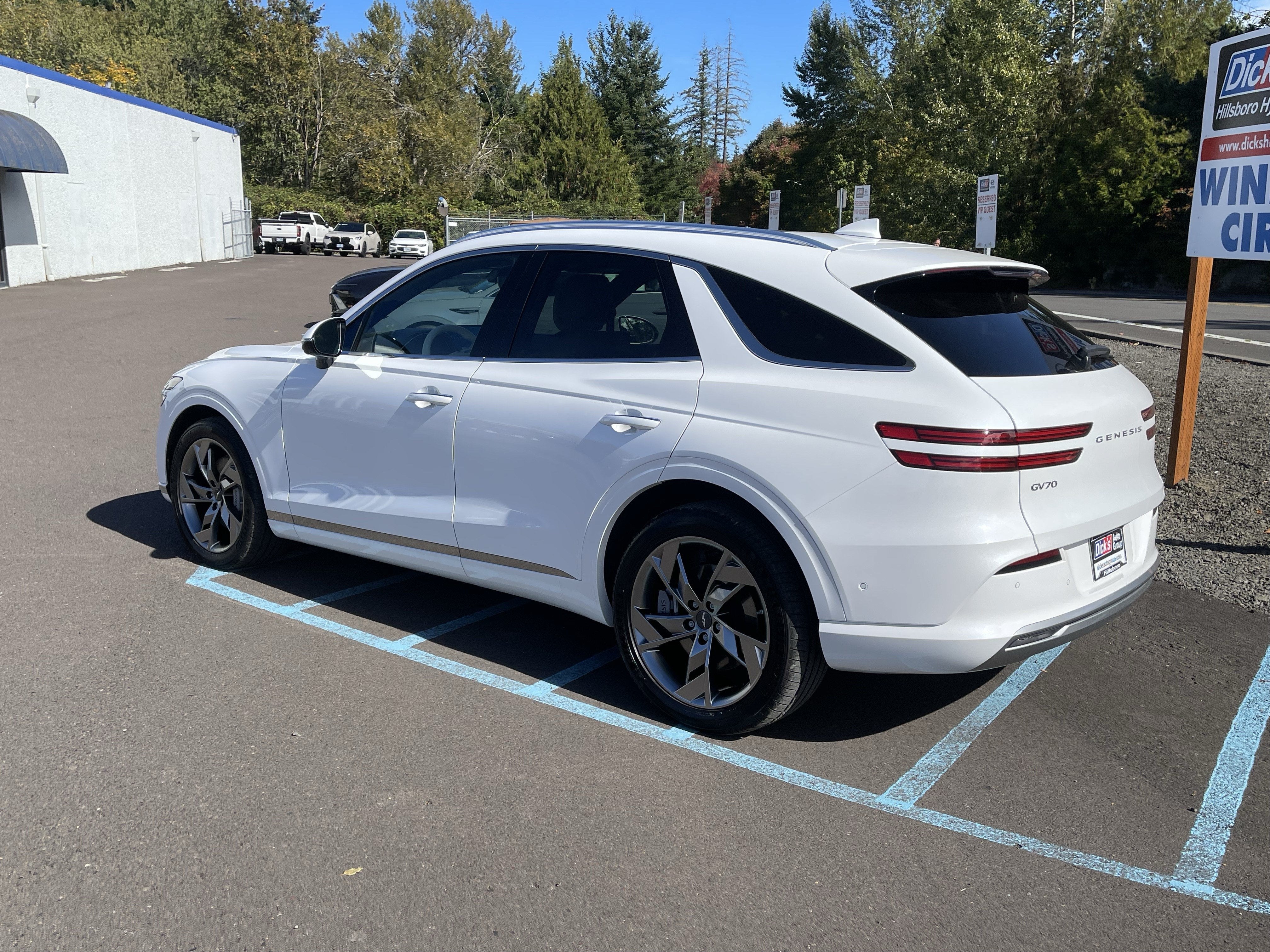 2025 Genesis Electrified GV70 Advanced