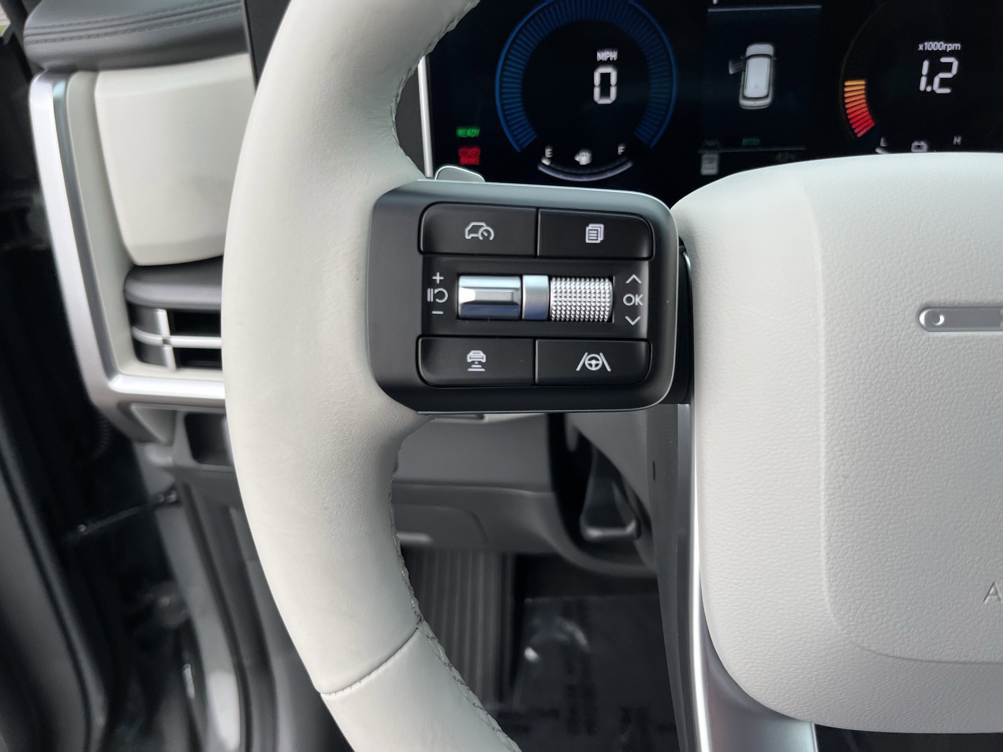 2026 Hyundai SANTA FE HYBRID SE