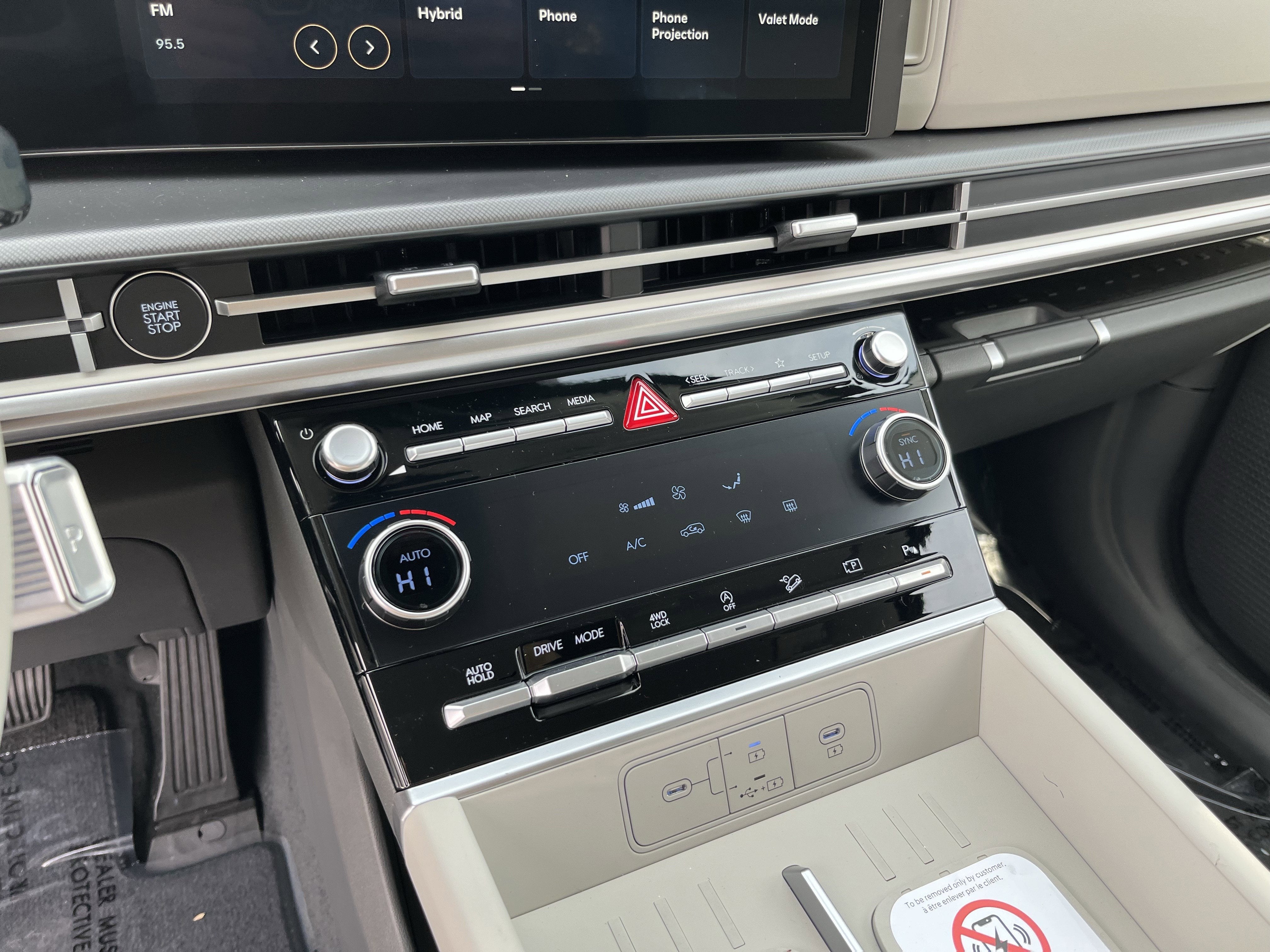 2026 Hyundai SANTA FE HYBRID SE