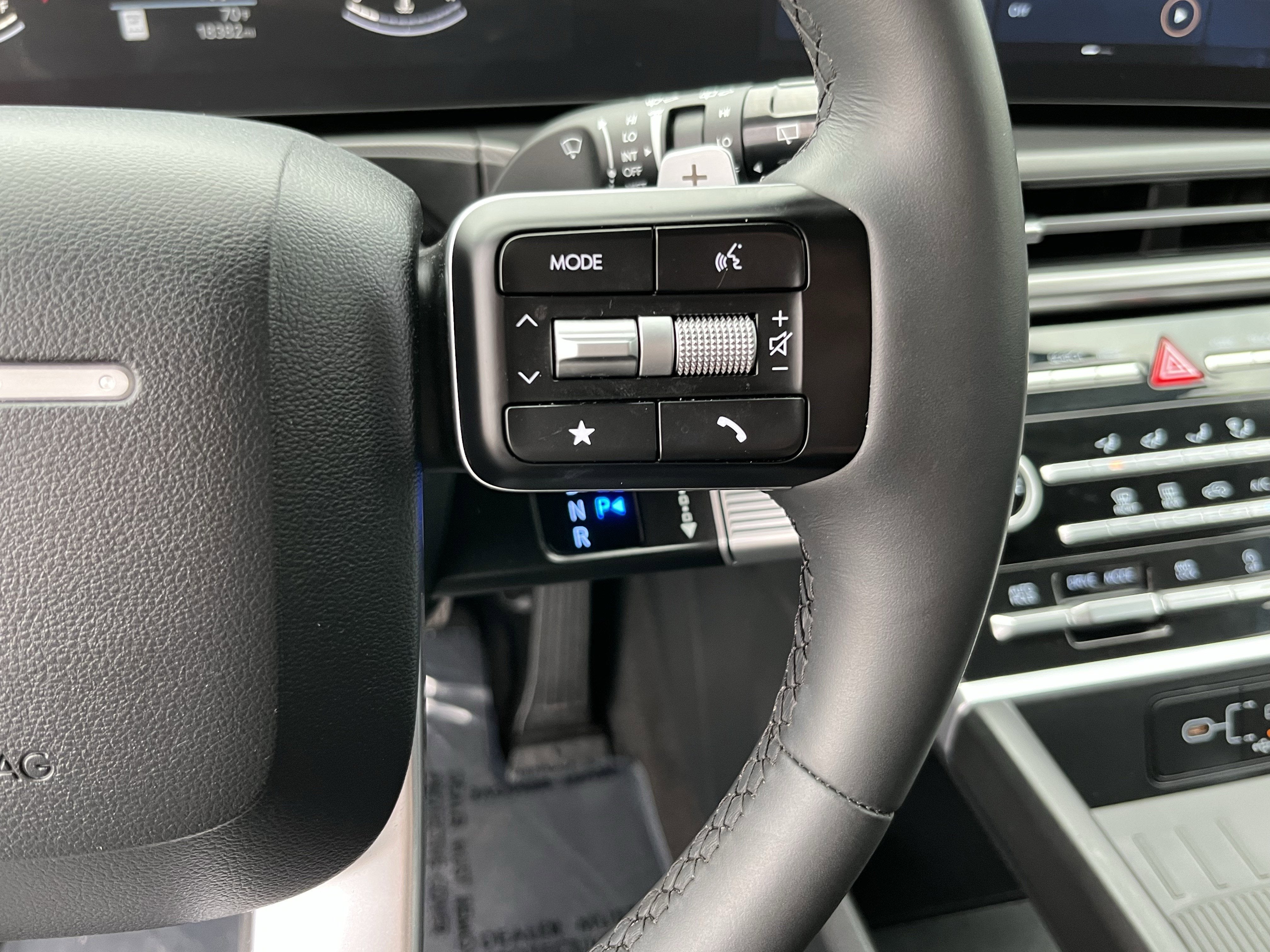 2024 Hyundai SANTA FE SE