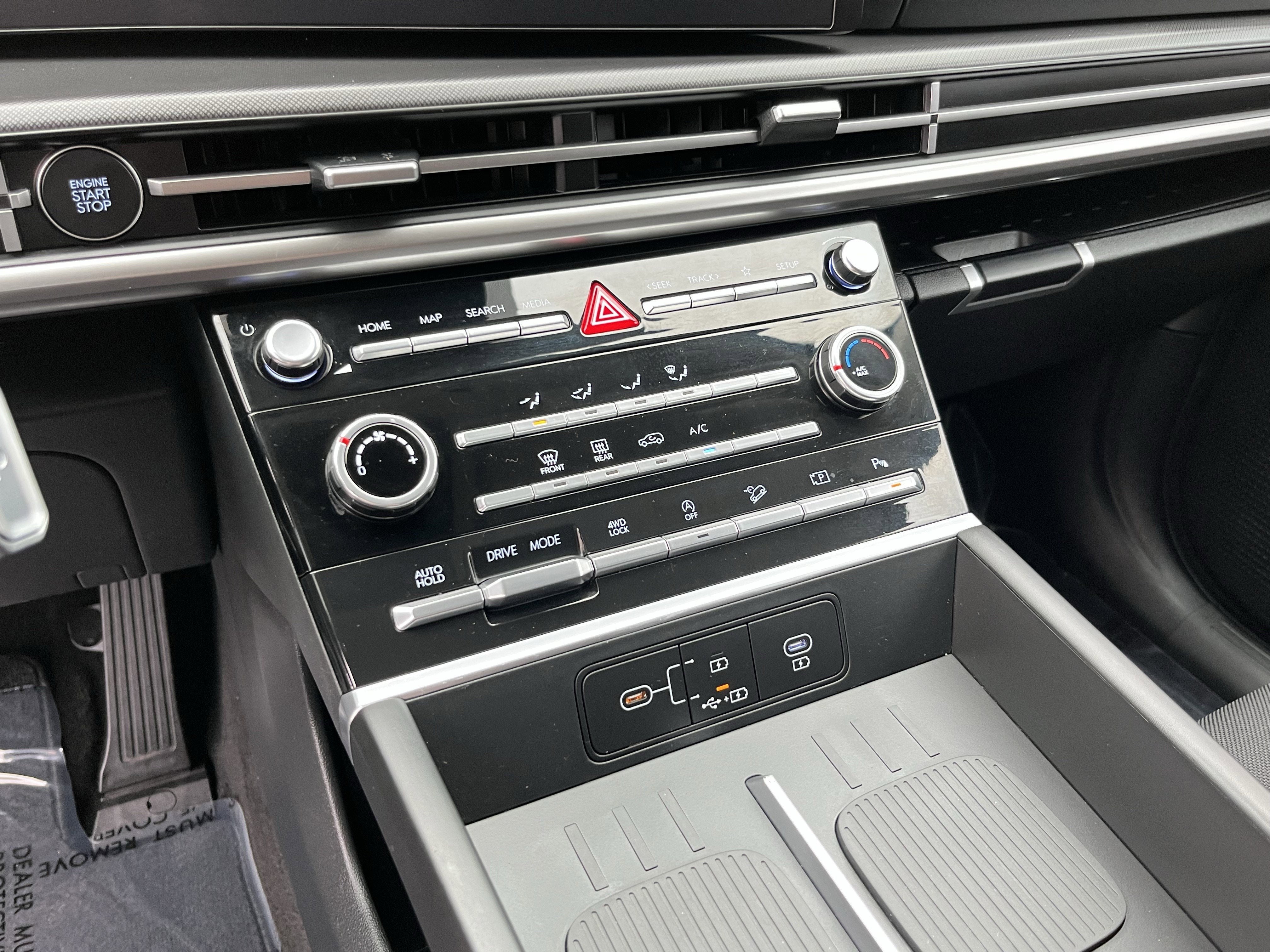 2024 Hyundai SANTA FE SE