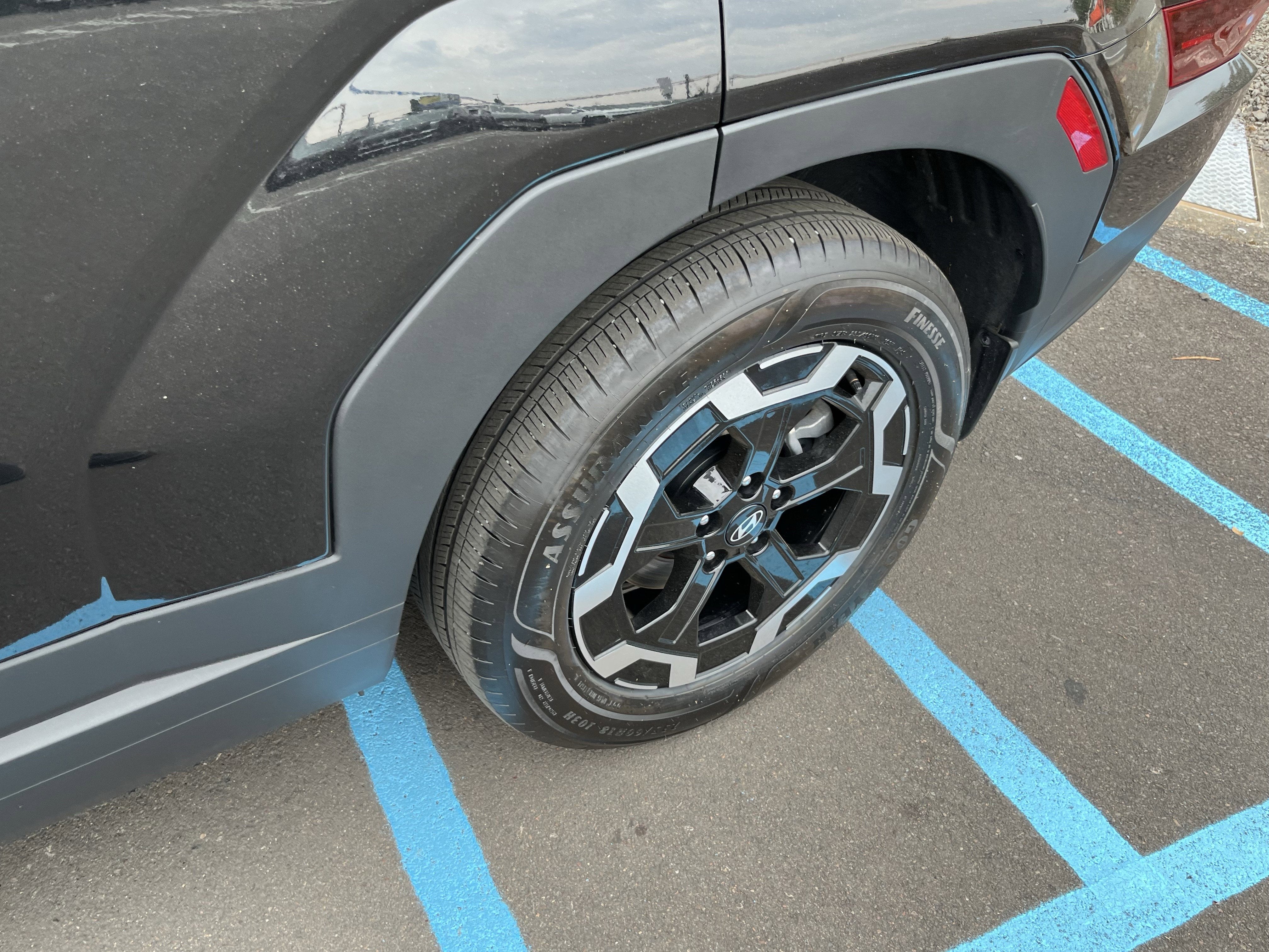 2024 Hyundai SANTA FE SE