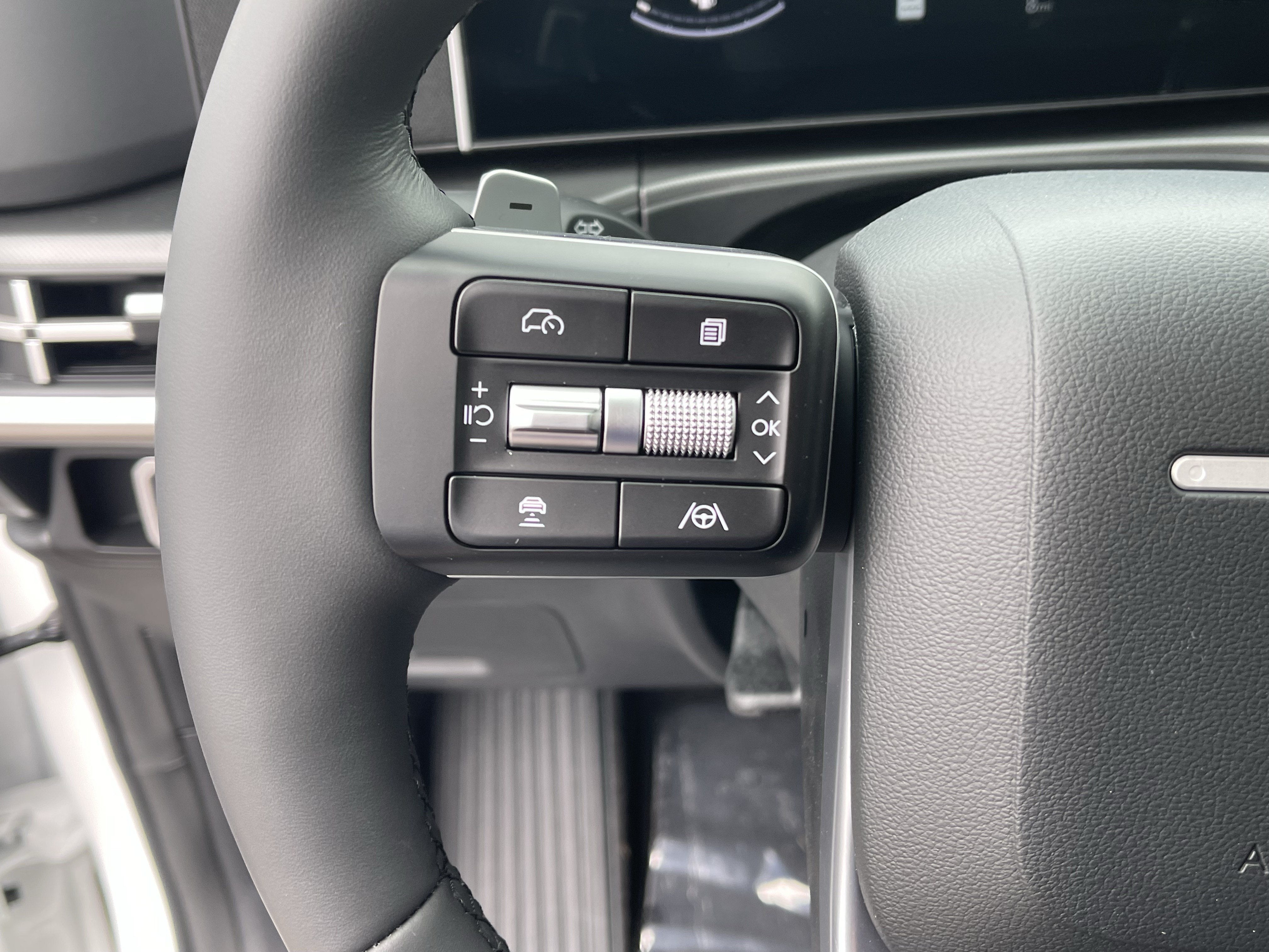 2026 Hyundai SANTA FE SE