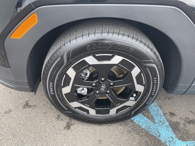2025 Hyundai SANTA FE SE