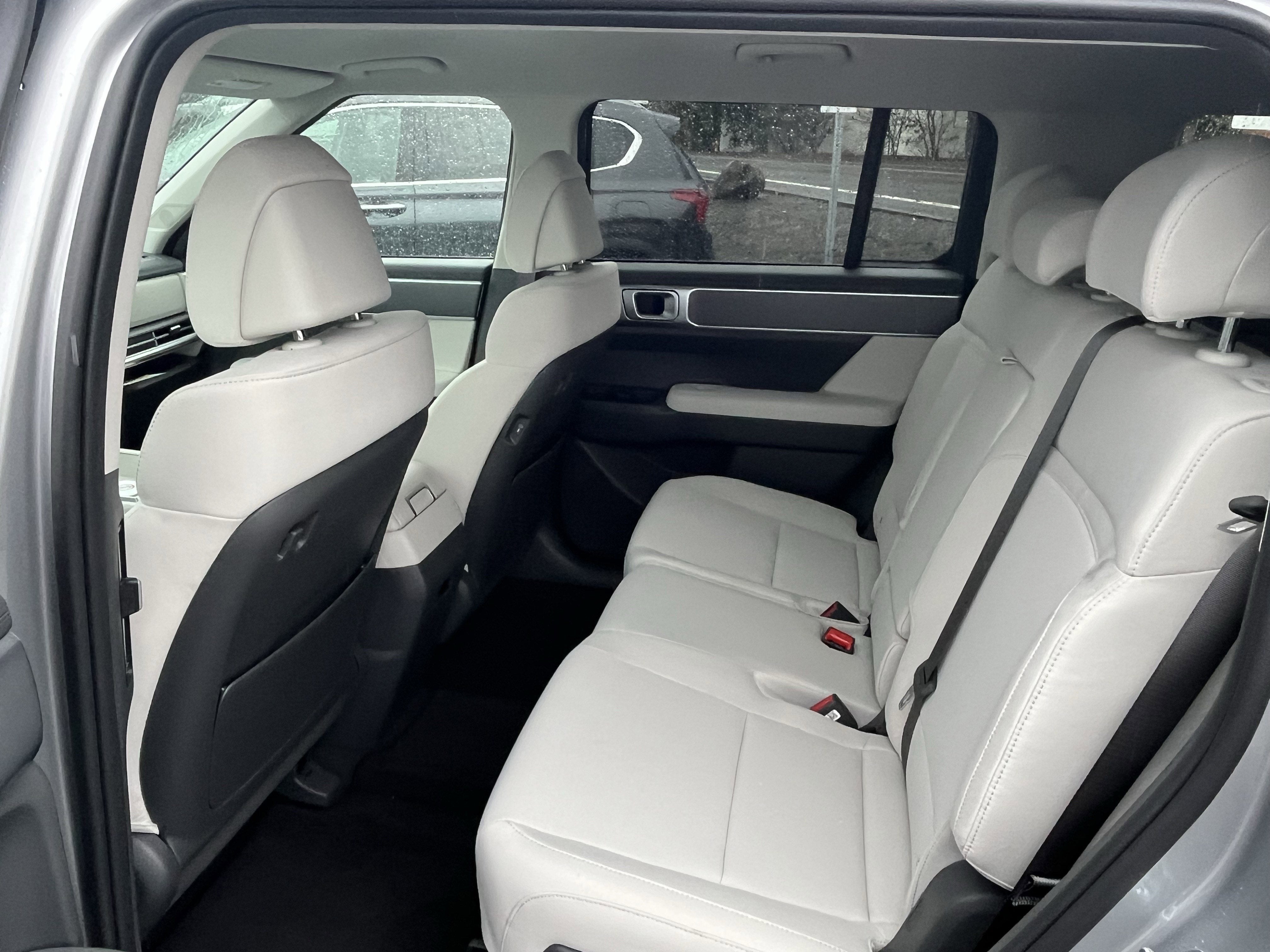 2026 Hyundai SANTA FE SE AWD