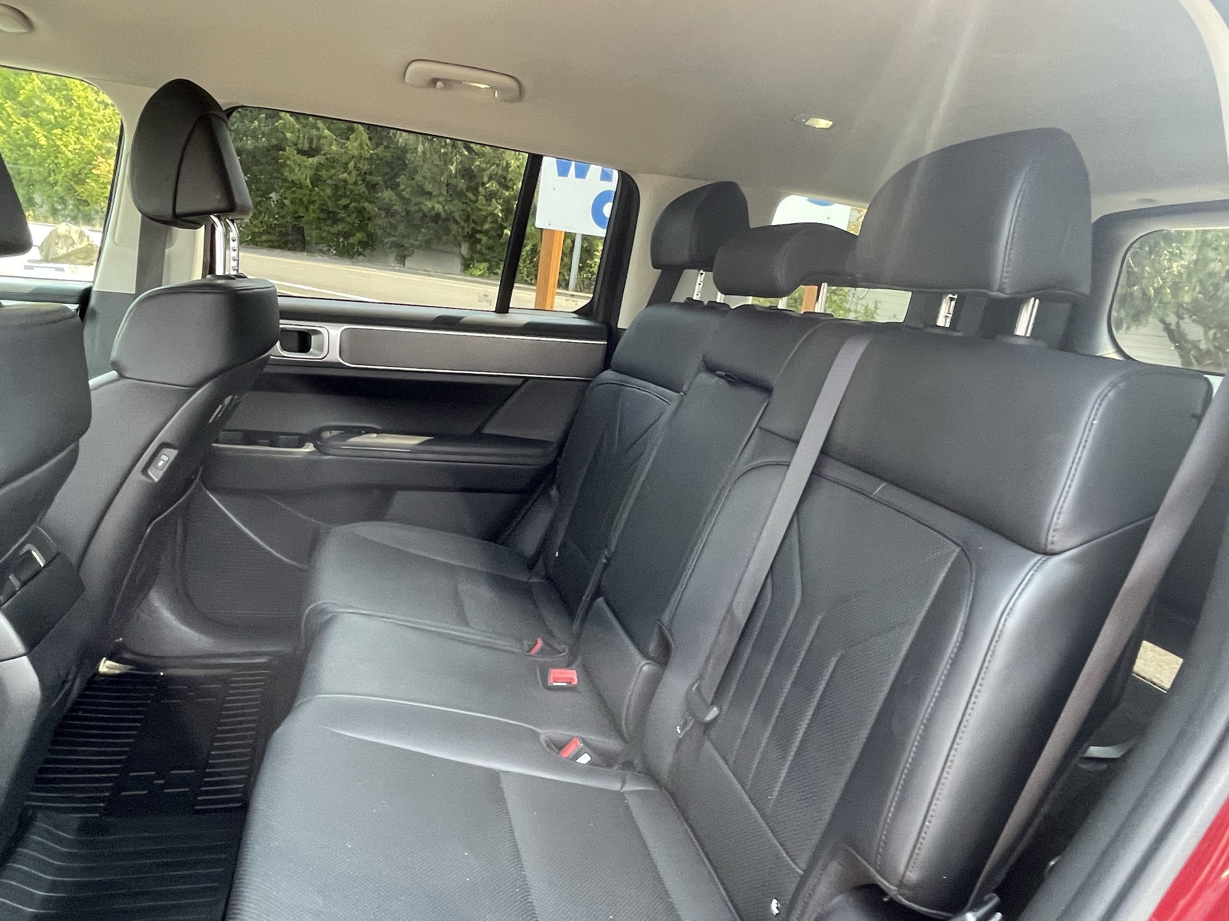 2024 Hyundai SANTA FE HYBRID SEL