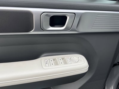 2025 Hyundai SANTA FE HYBRID SEL