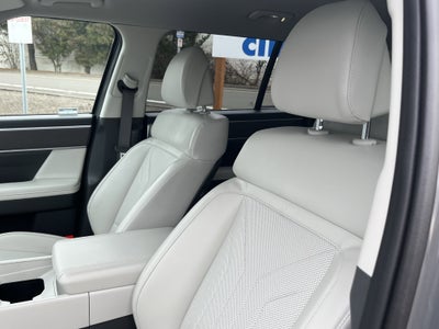 2025 Hyundai SANTA FE HYBRID SEL