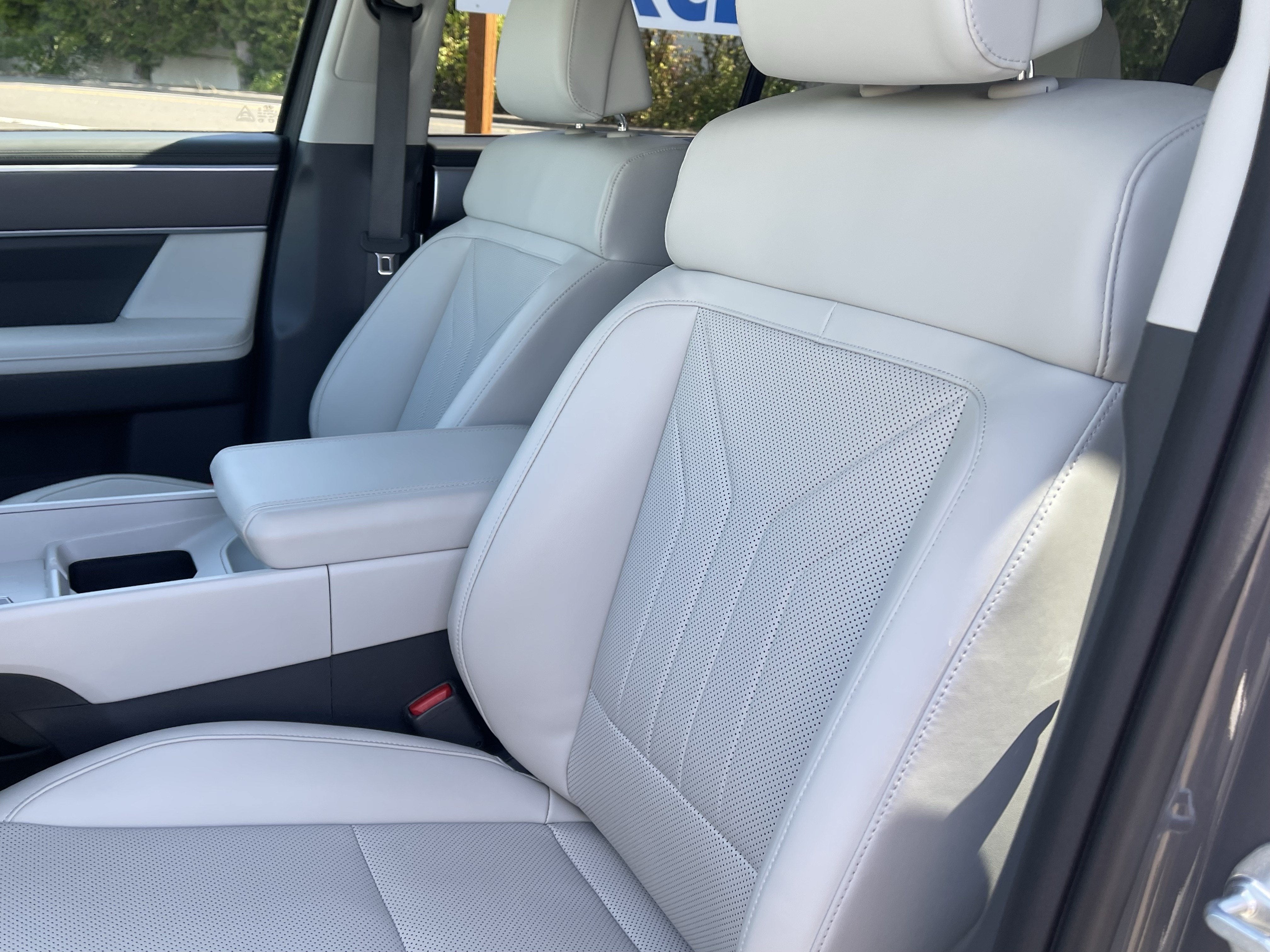 2025 Hyundai SANTA FE SEL