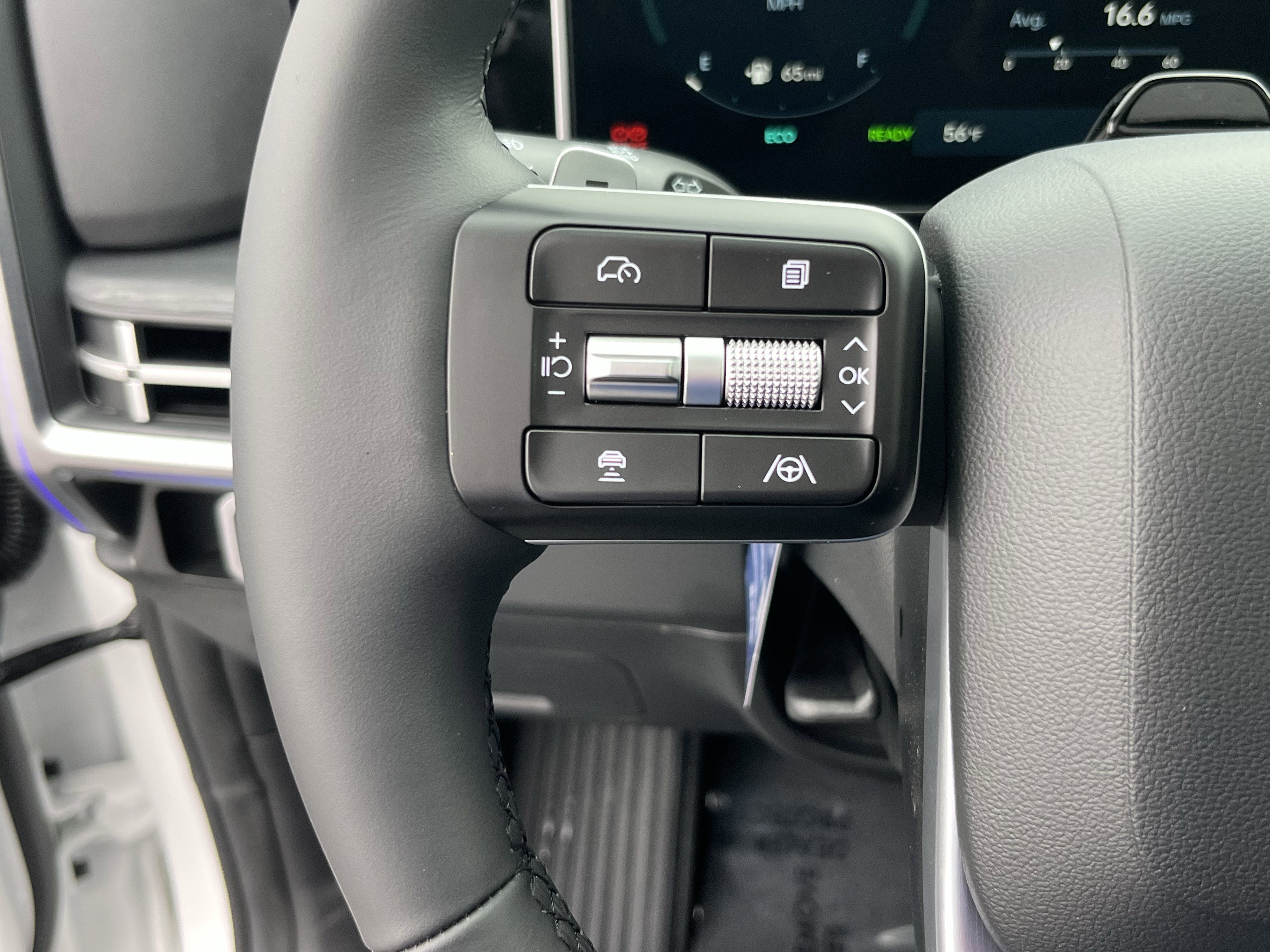 2026 Hyundai SANTA FE HYBRID Limited 6P