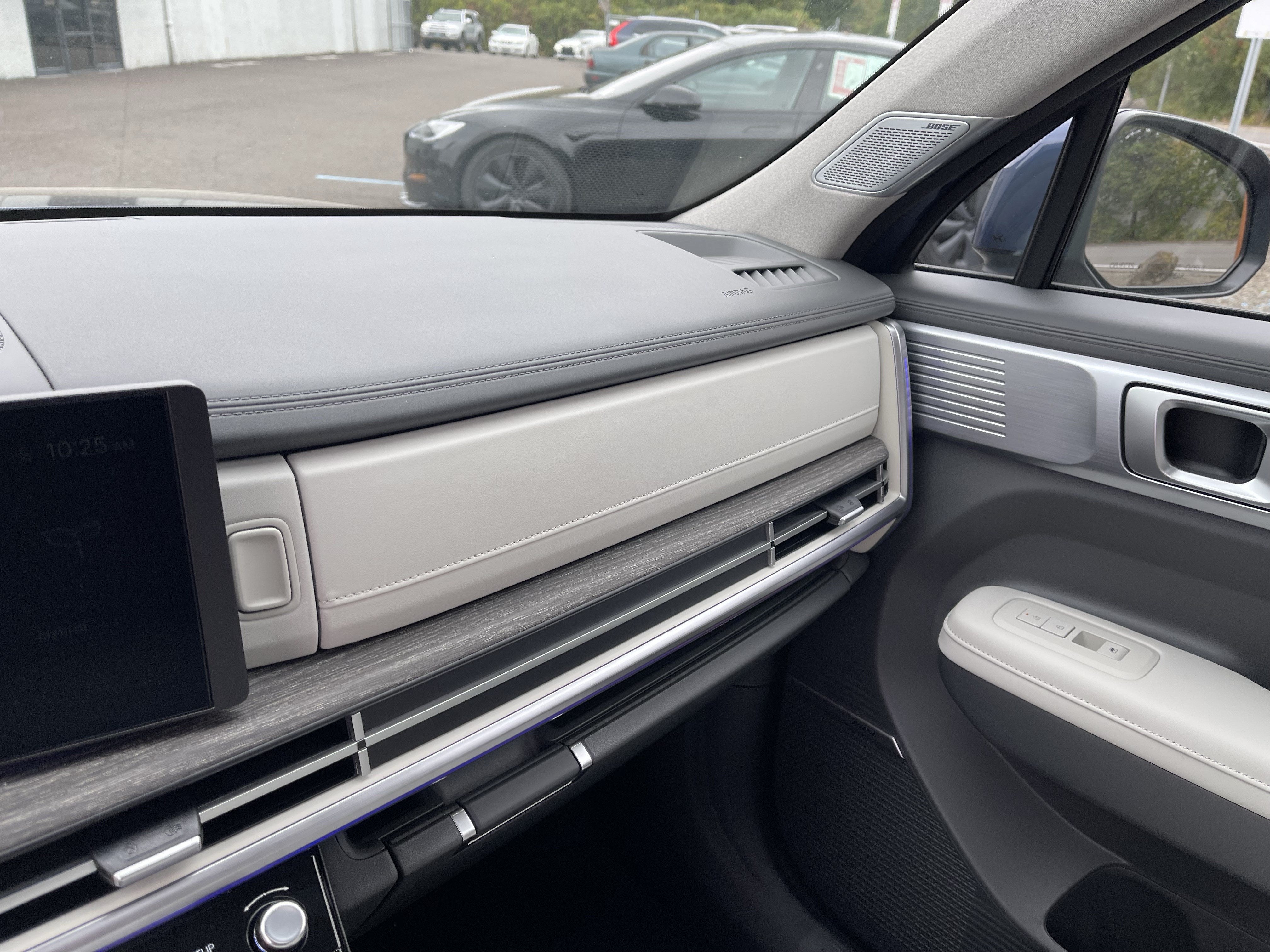 2027 Hyundai SANTA FE HYBRID Limited 6P