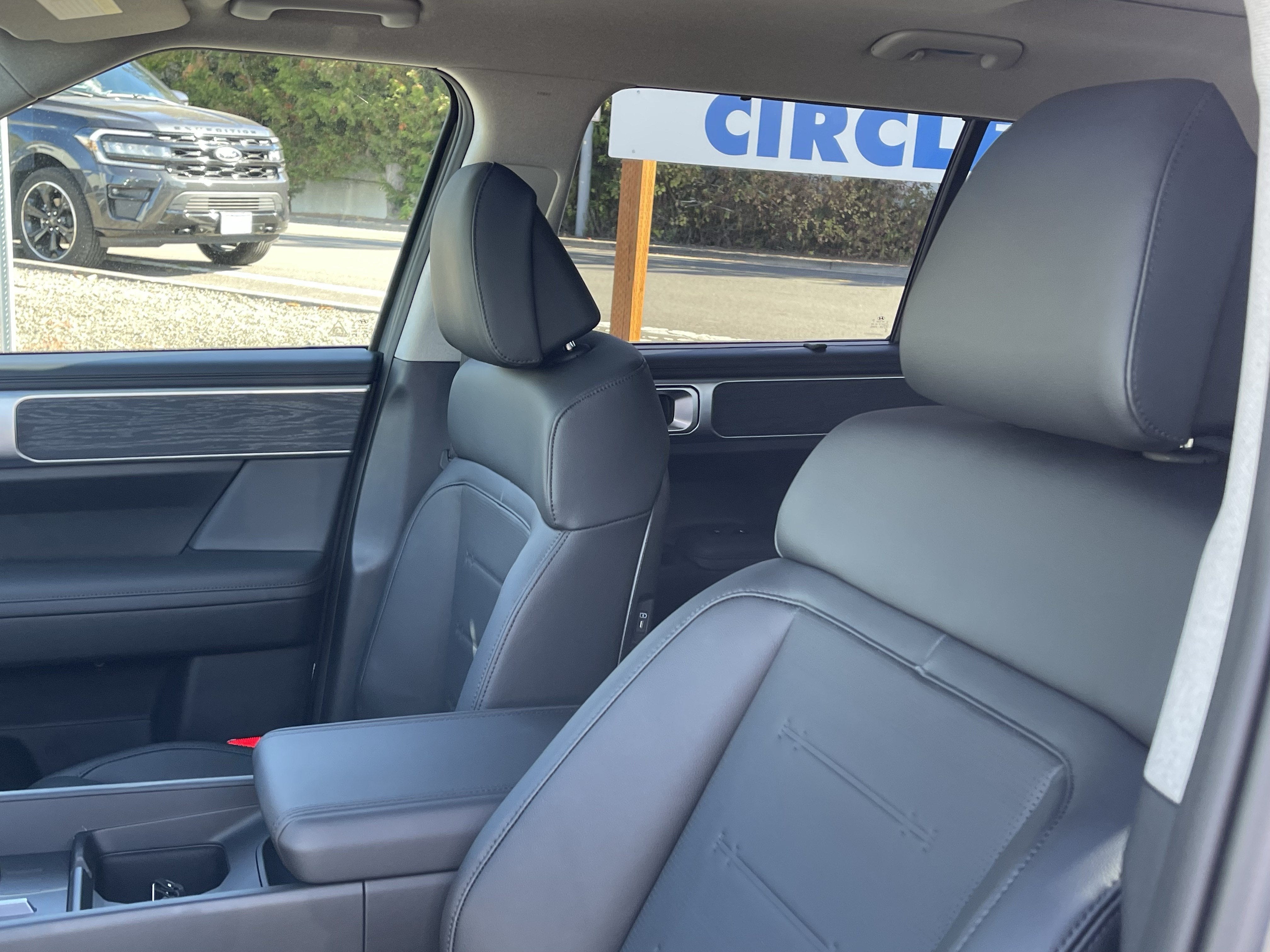 2027 Hyundai SANTA FE Limited 6P