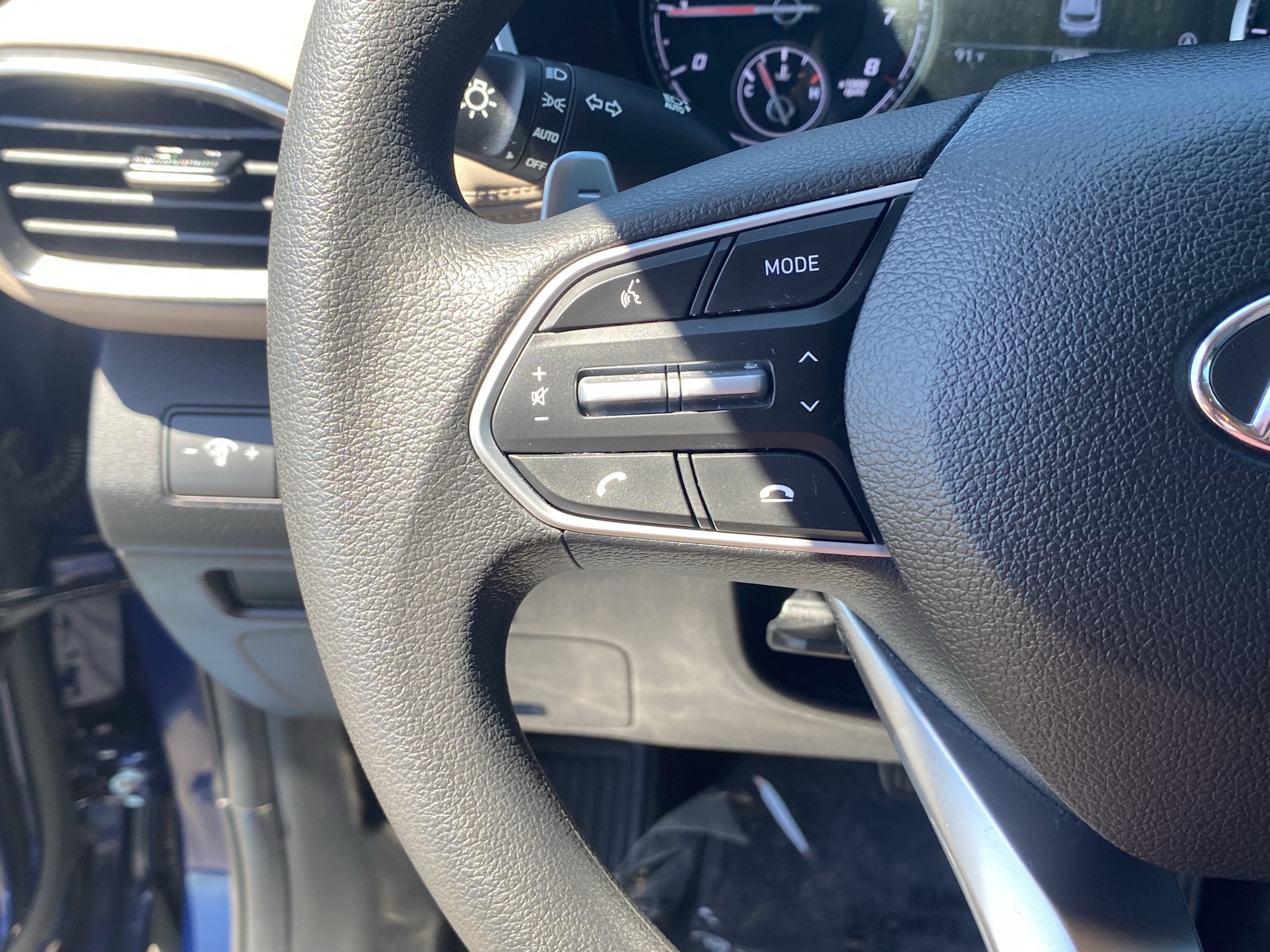 2023 Hyundai SANTA FE SE