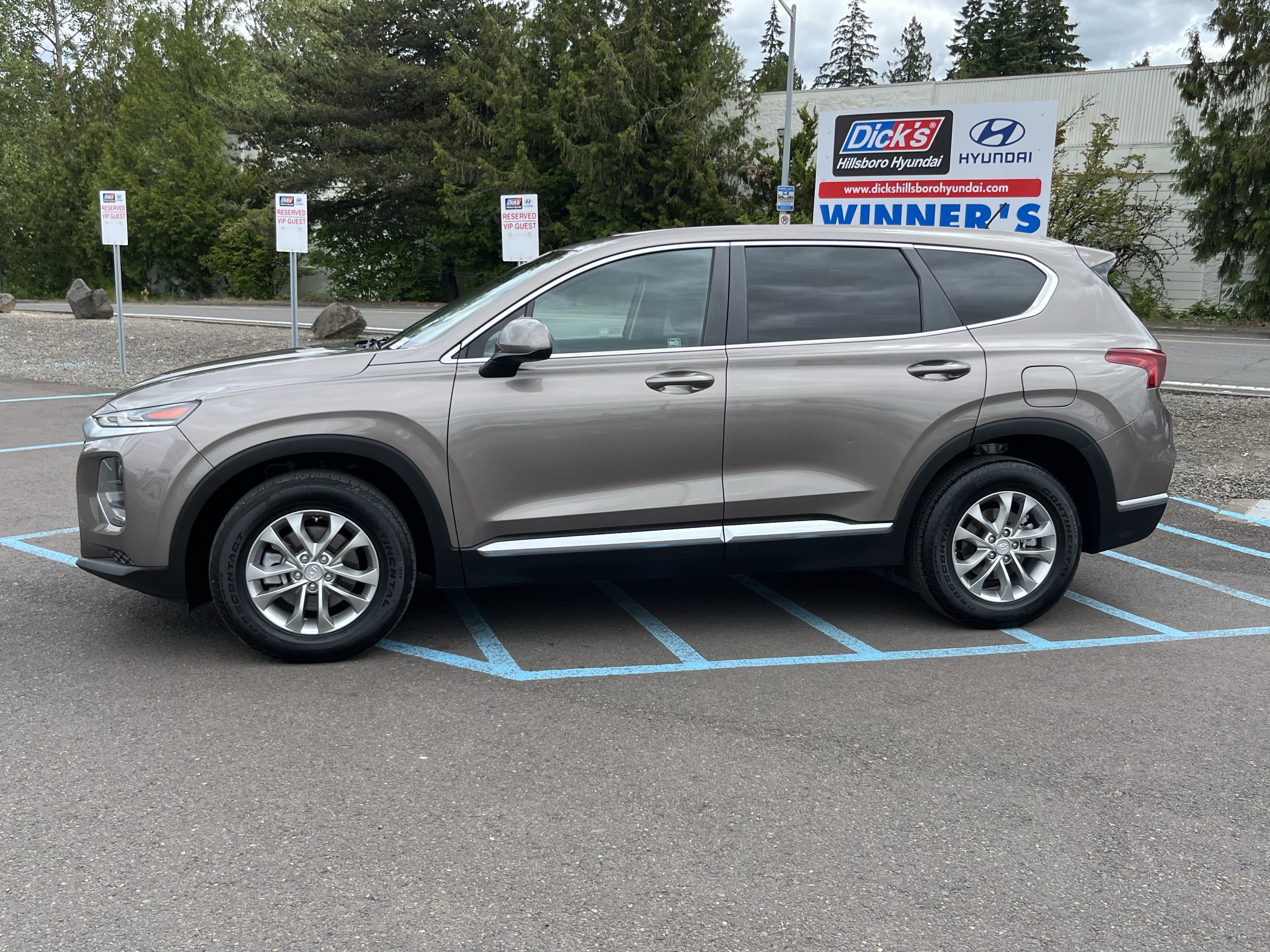 2019 Hyundai SANTA FE SE