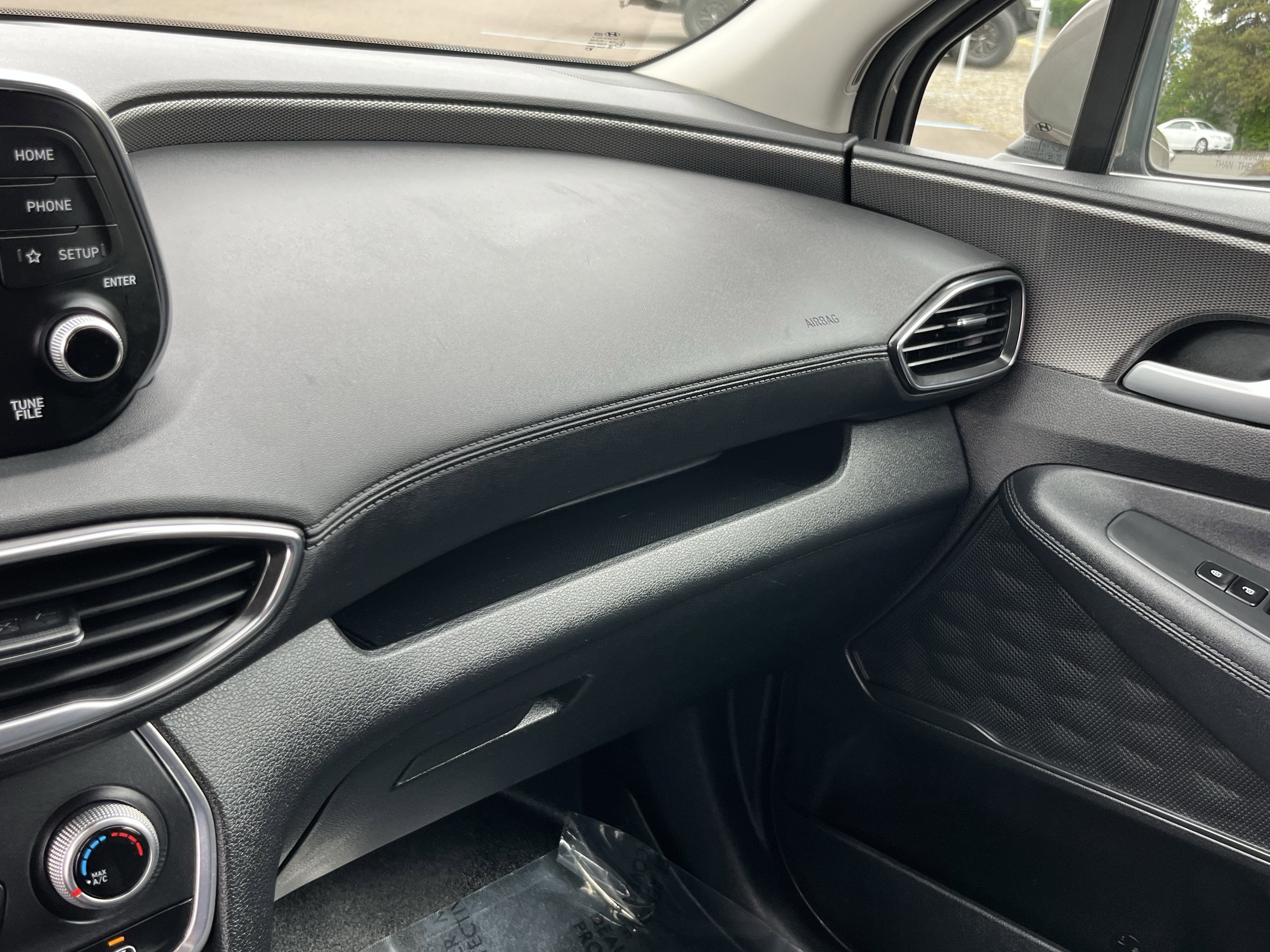 2019 Hyundai SANTA FE SE