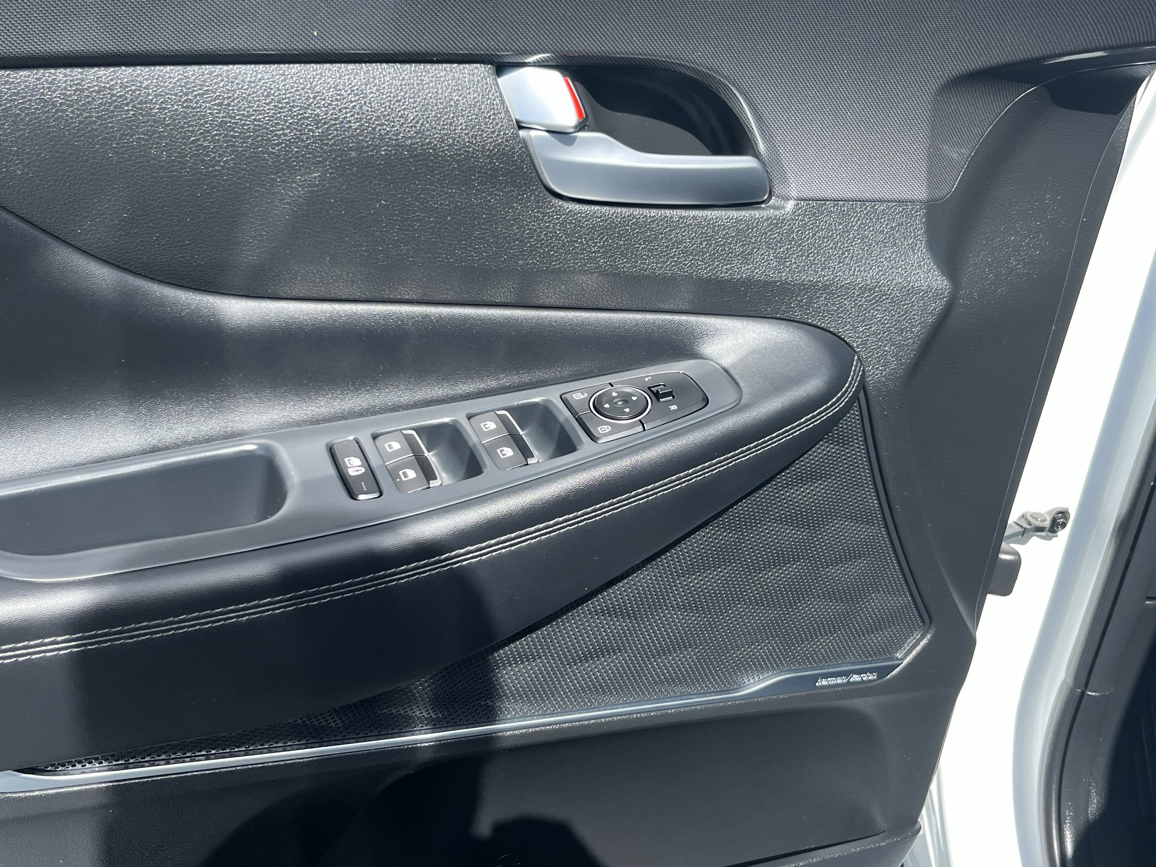 2023 Hyundai SANTA FE HYBRID SEL Premium