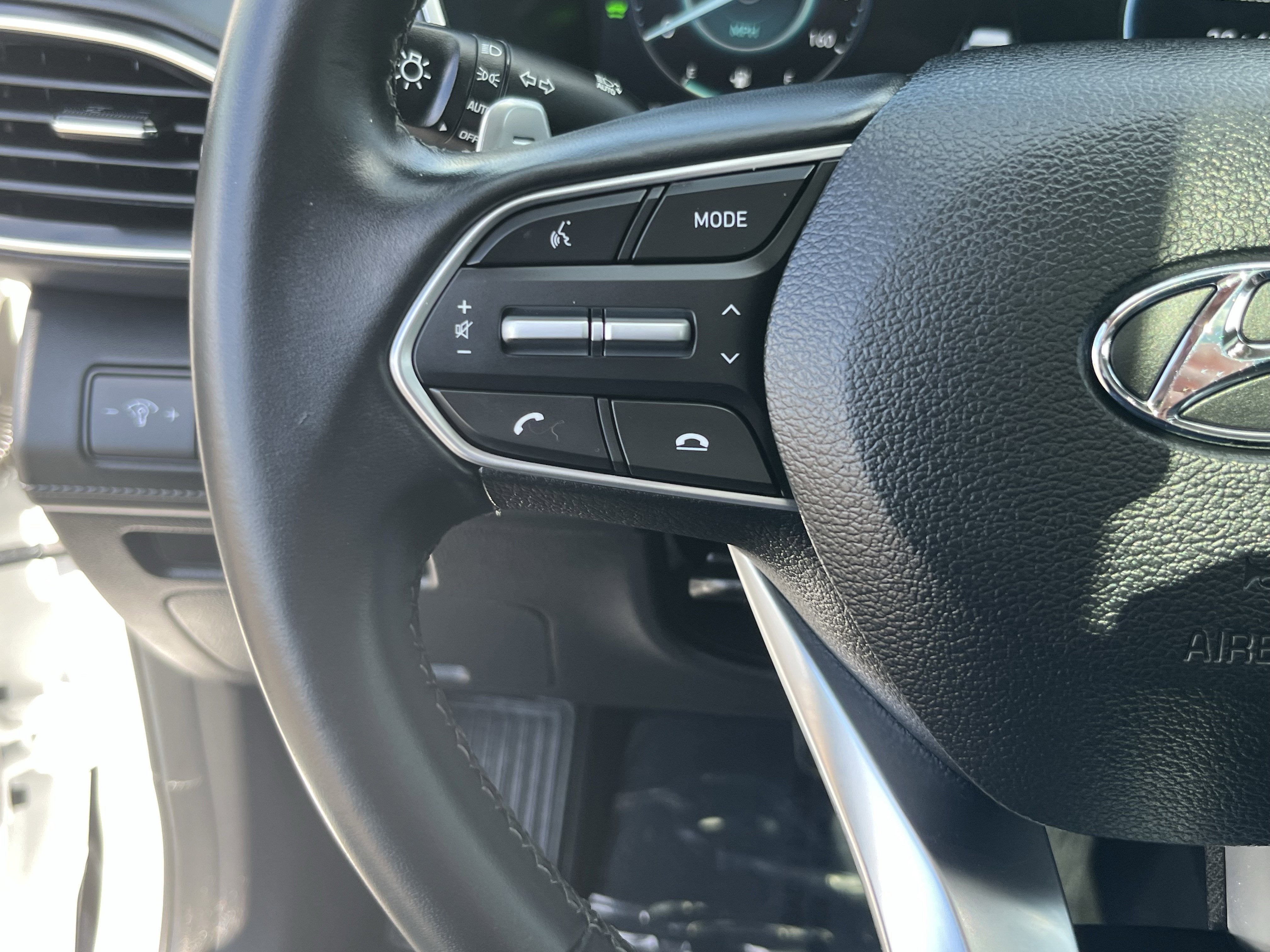 2023 Hyundai SANTA FE HYBRID SEL Premium