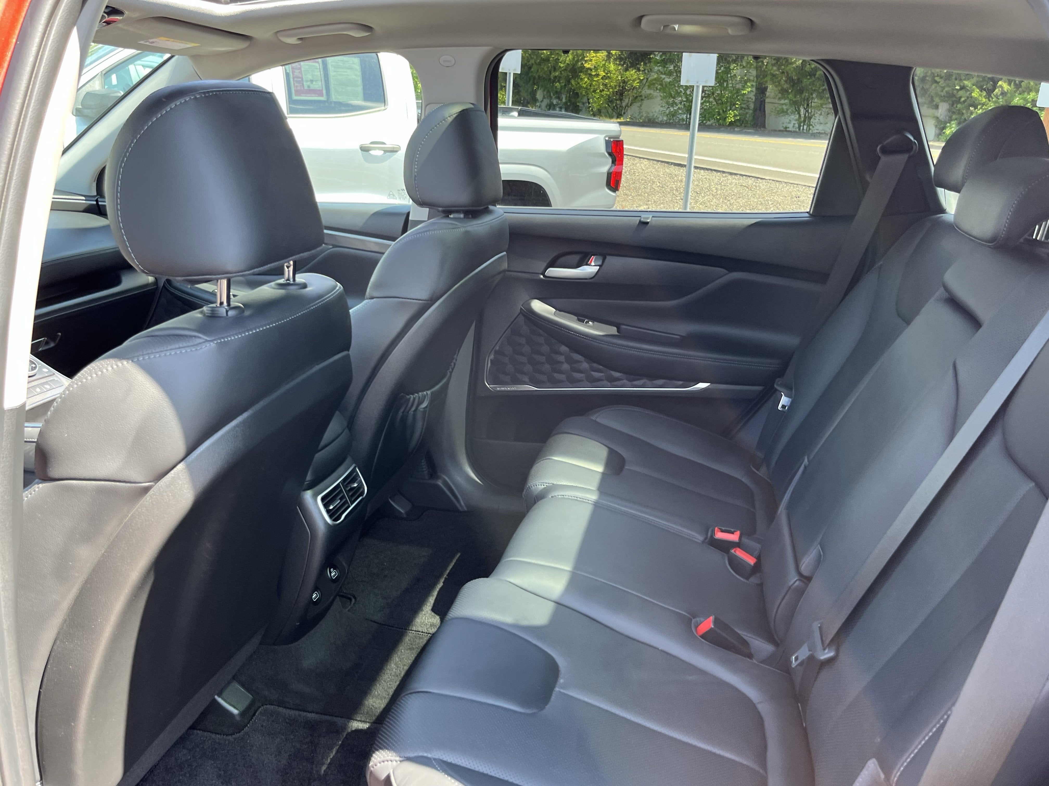 2023 Hyundai SANTA FE HYBRID SEL Premium