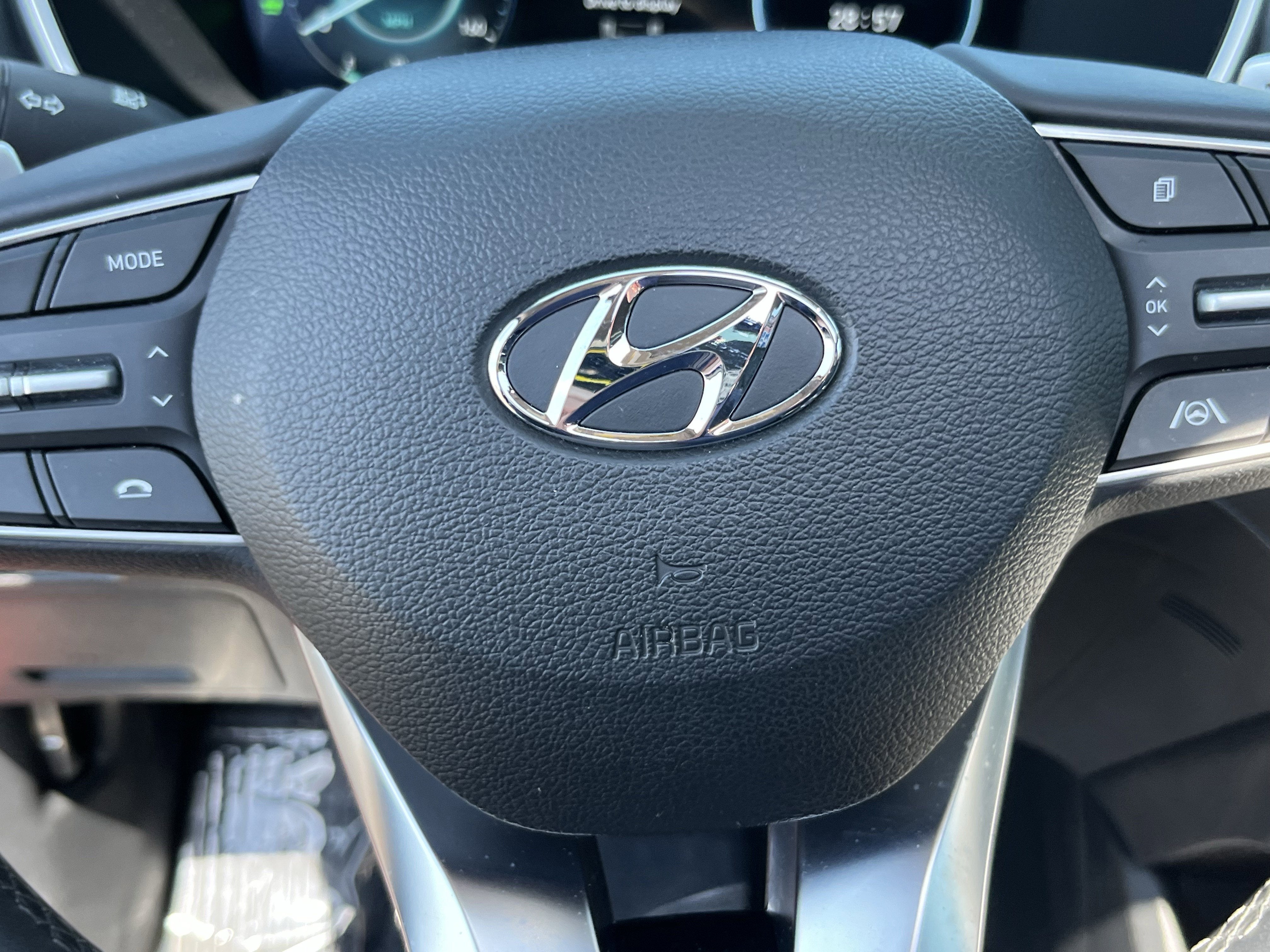 2023 Hyundai SANTA FE HYBRID SEL Premium
