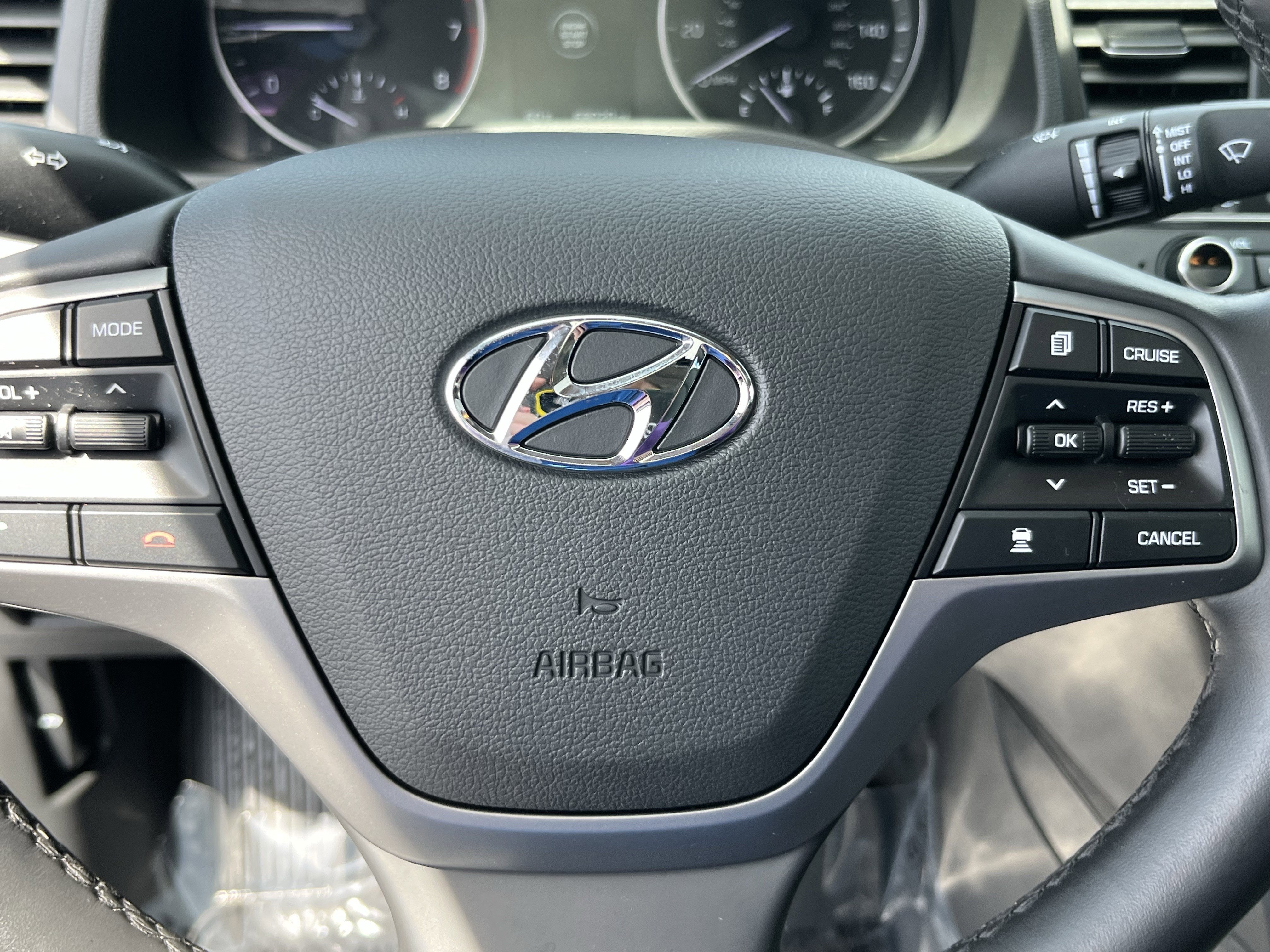 2017 Hyundai ELANTRA Limited