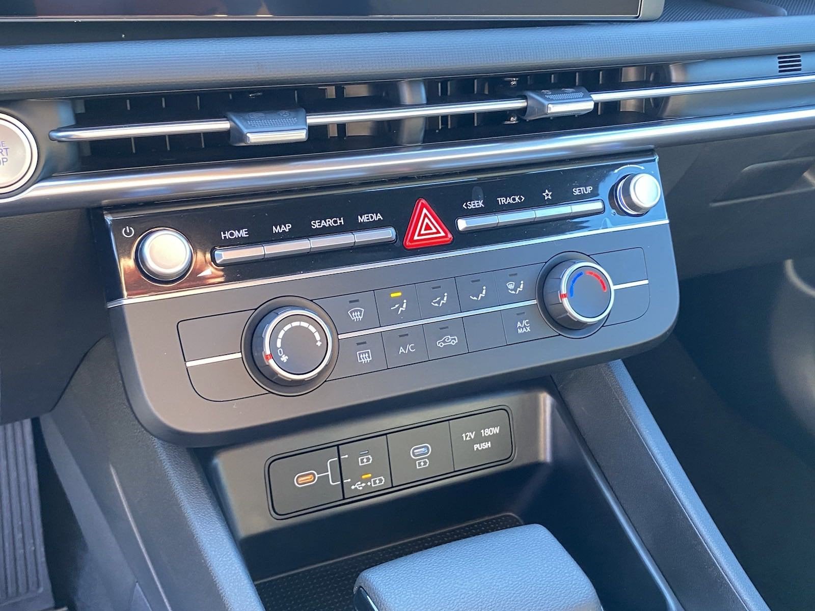 2025 Hyundai SANTA CRUZ SE