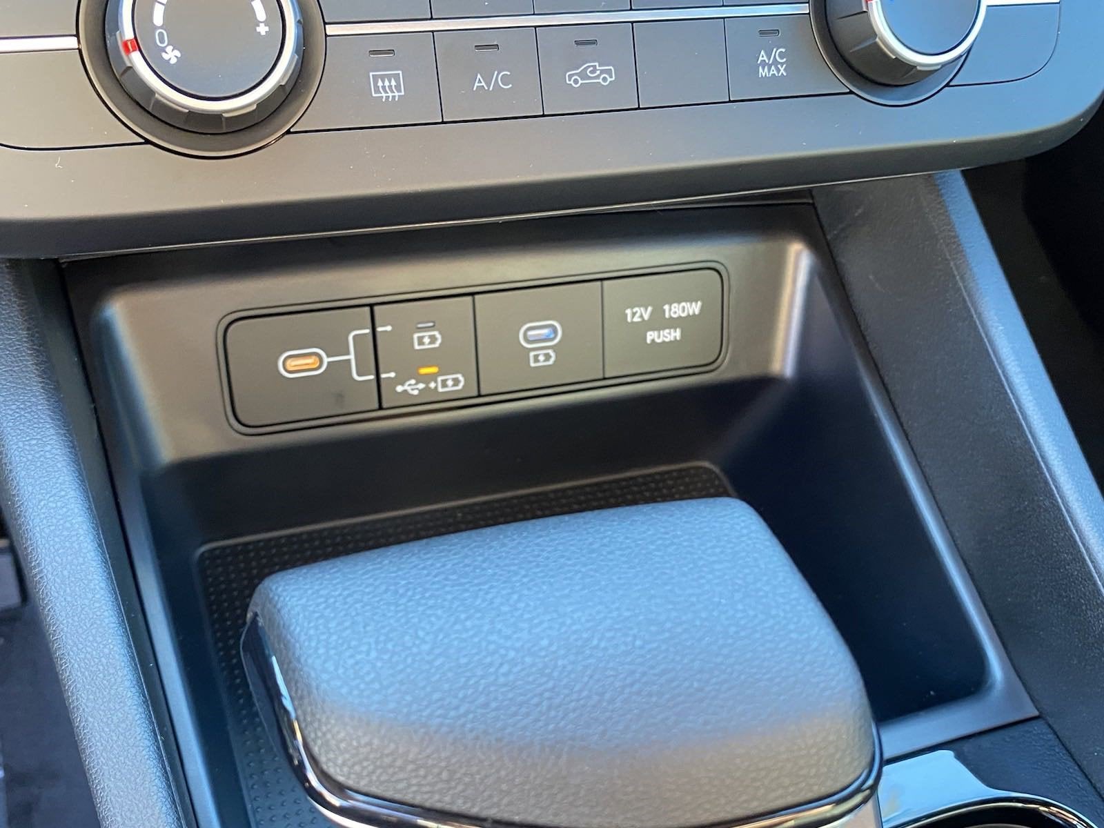 2025 Hyundai SANTA CRUZ SE