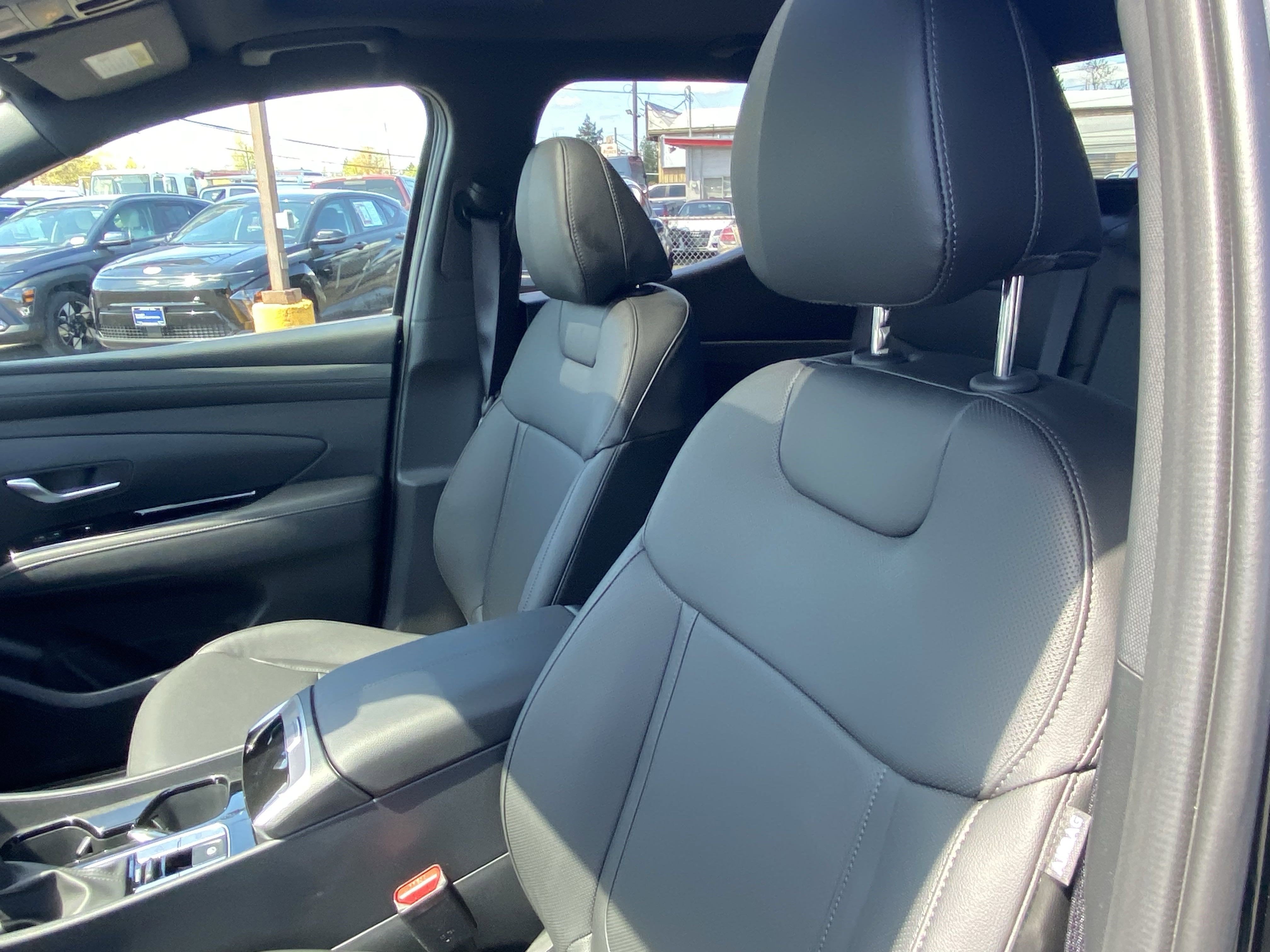 2025 Hyundai SANTA CRUZ SEL Activity