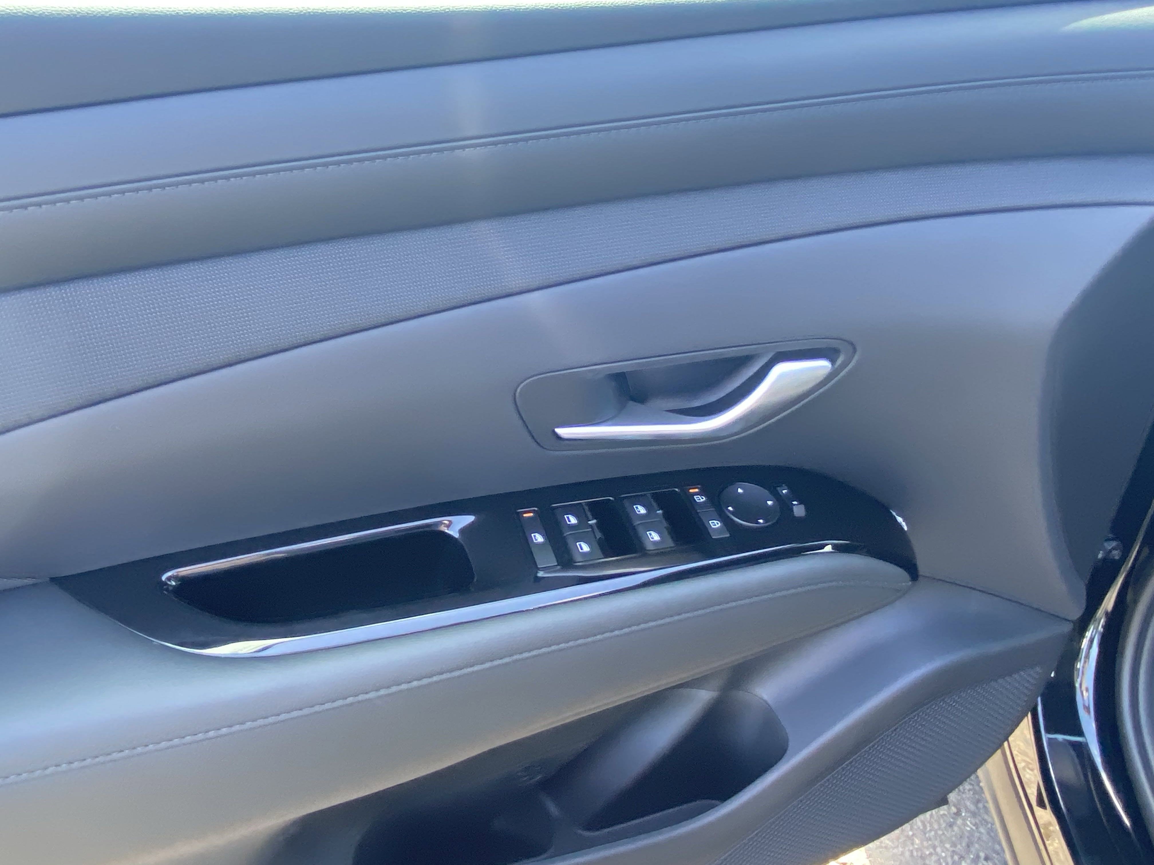 2025 Hyundai SANTA CRUZ SEL Activity