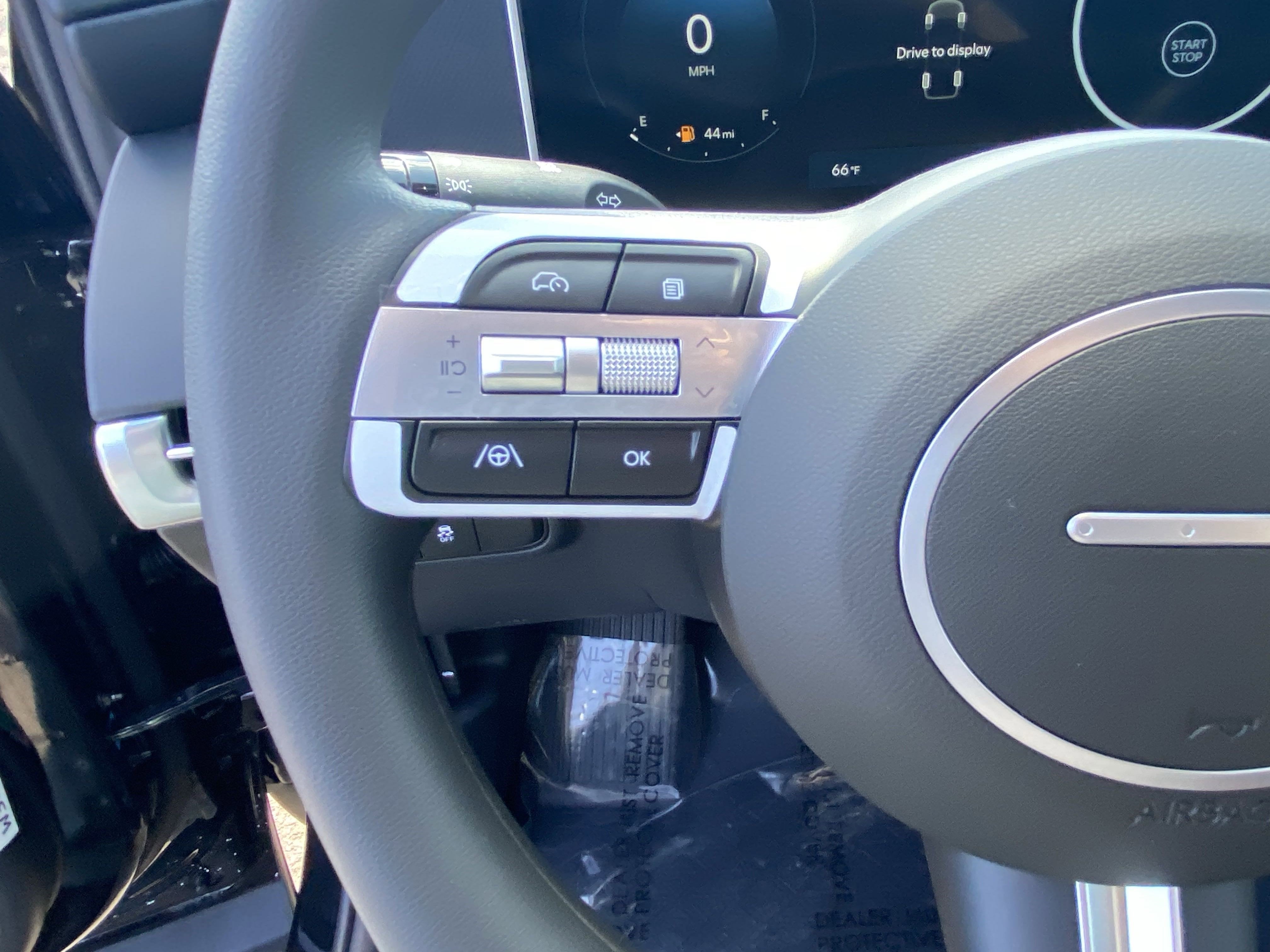 2025 Hyundai SANTA CRUZ SEL Activity