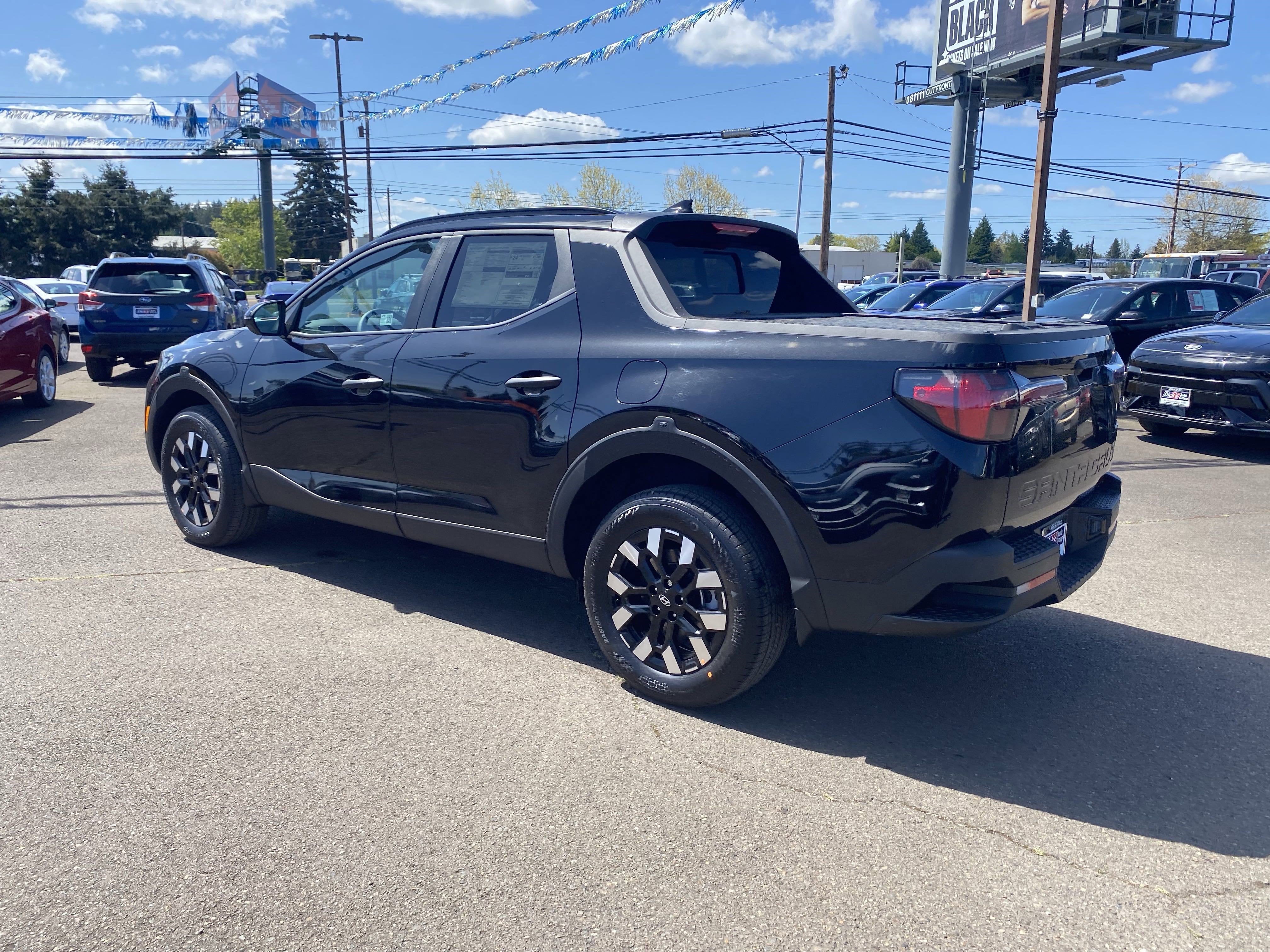 2025 Hyundai SANTA CRUZ SEL Activity