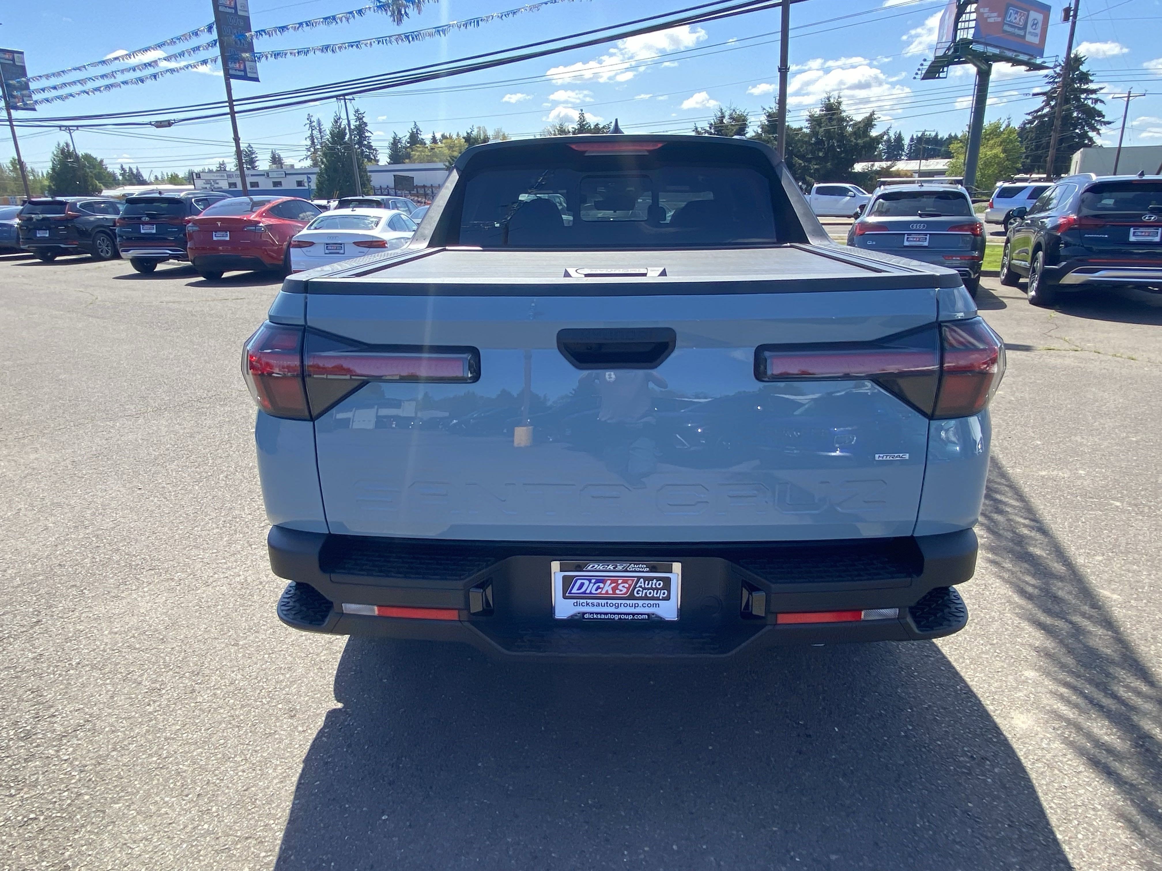 2025 Hyundai SANTA CRUZ SEL Activity